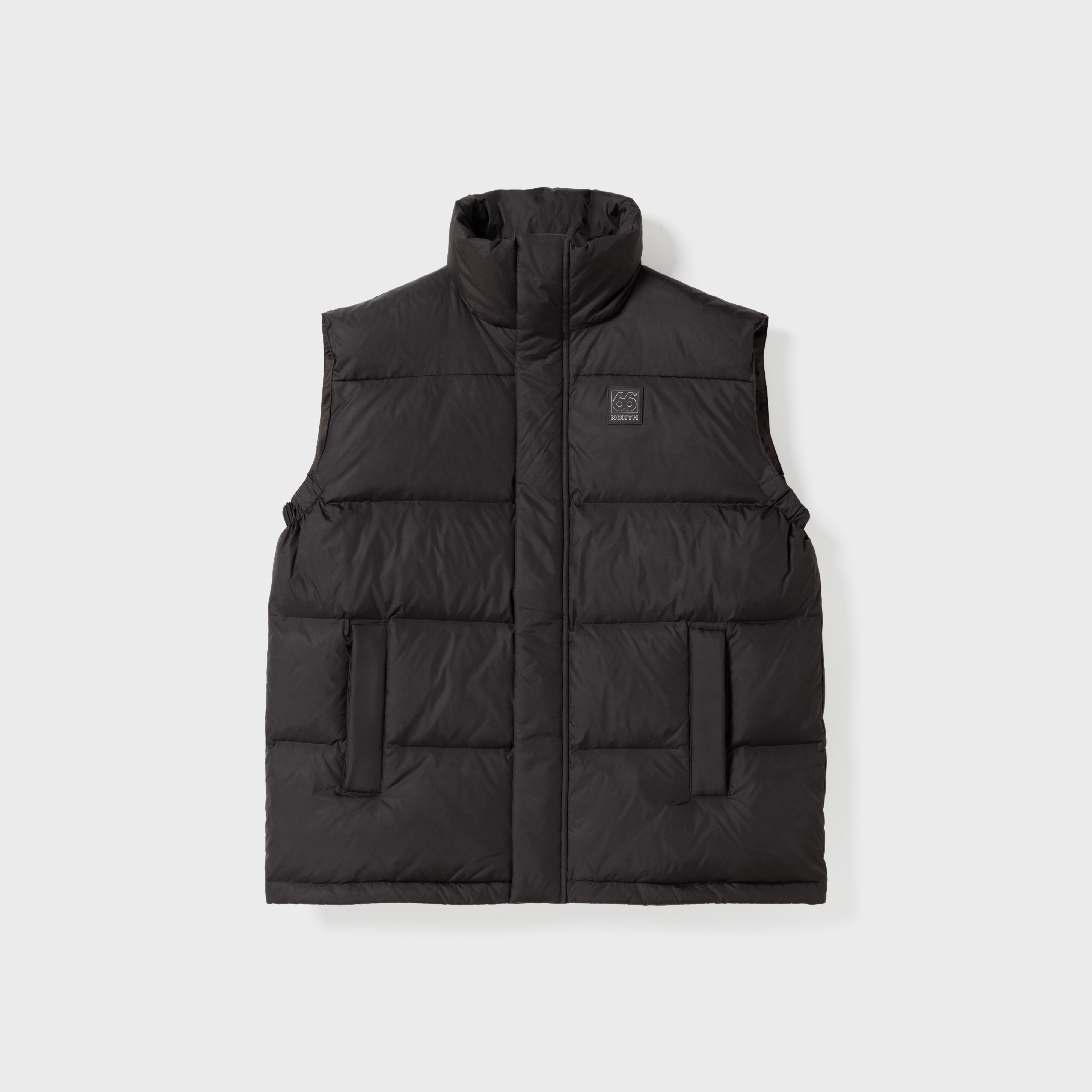 argue FOODIE OVER DOWN VEST/WARM MILK 新品 This 'slimming' and 'flattering' long puffer vest is down to $29