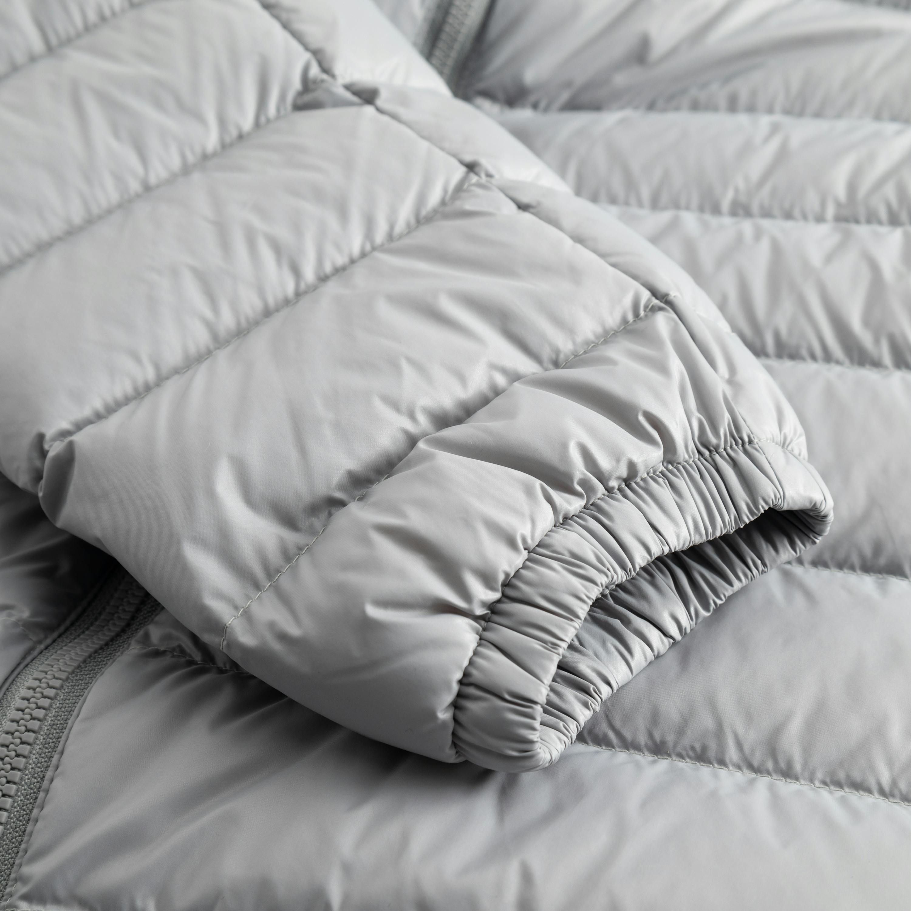 Woman's Keilir Hooded Down Jacket Grey Sky