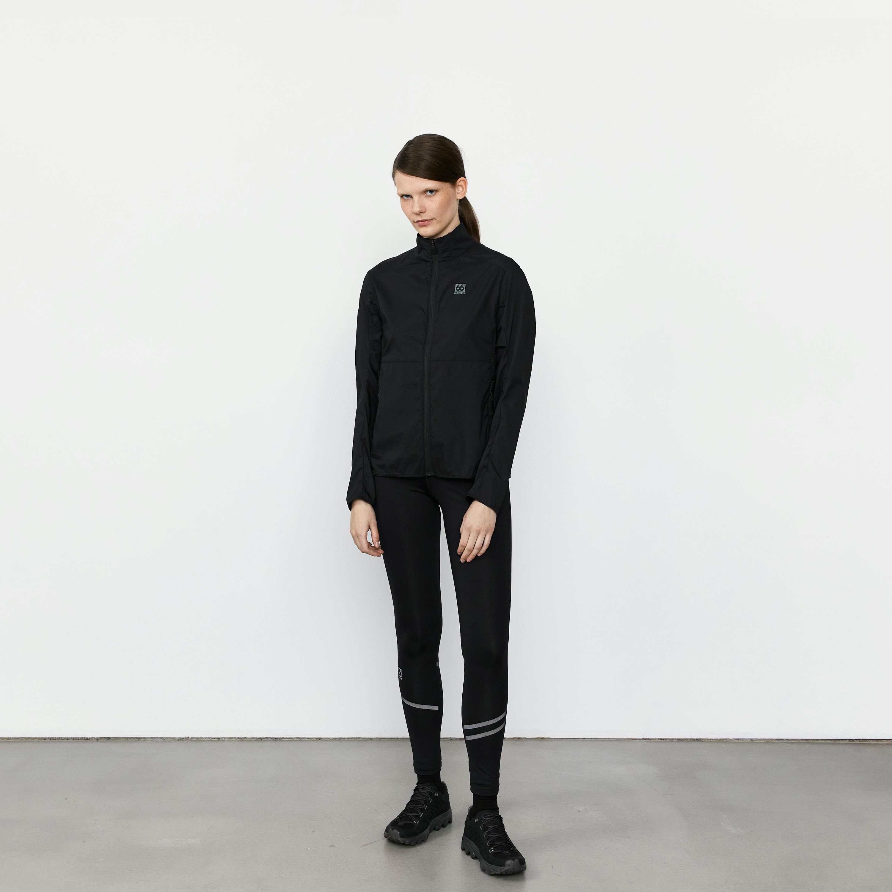 Kársnes Black model-Women