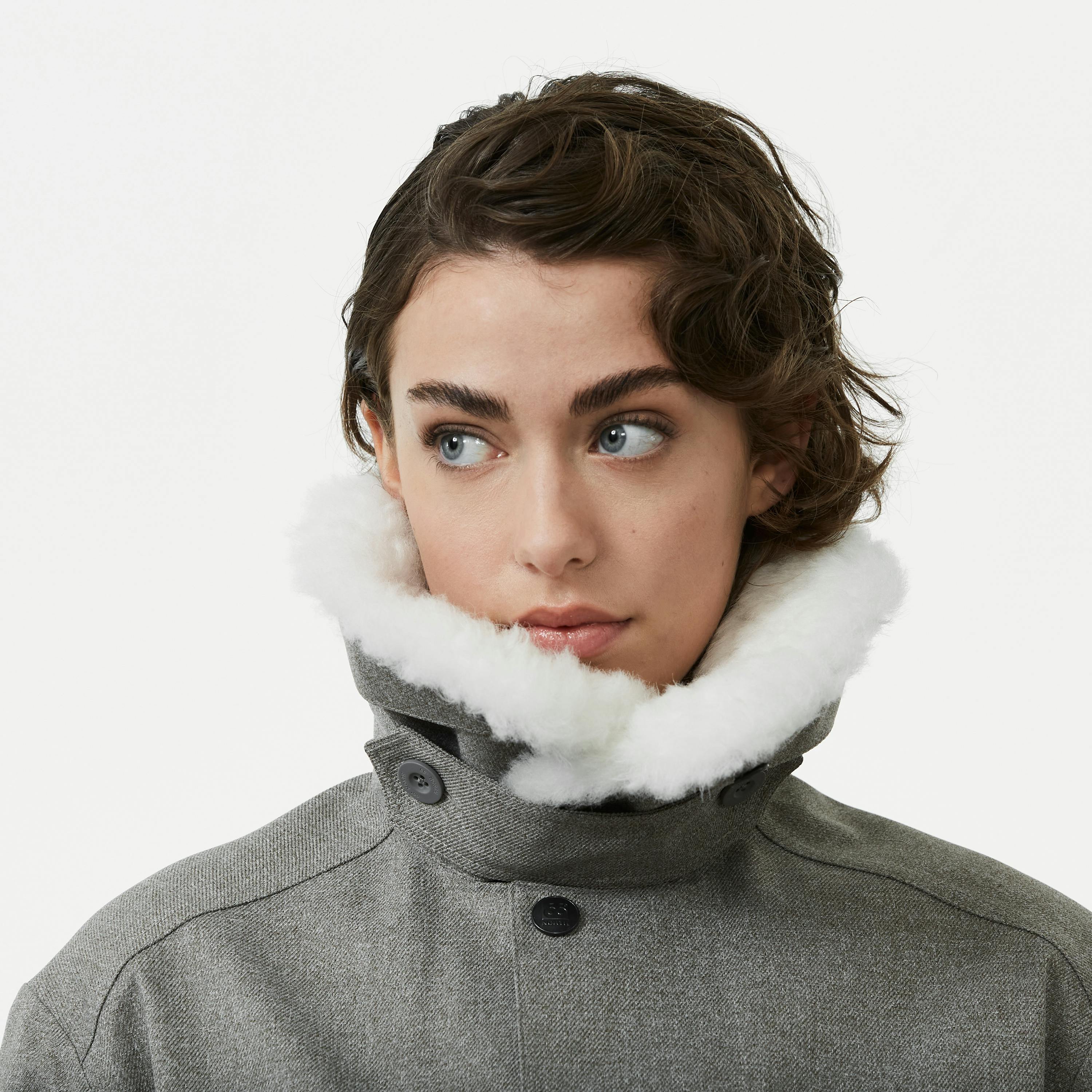 Sölvhóll trench coat Gravel