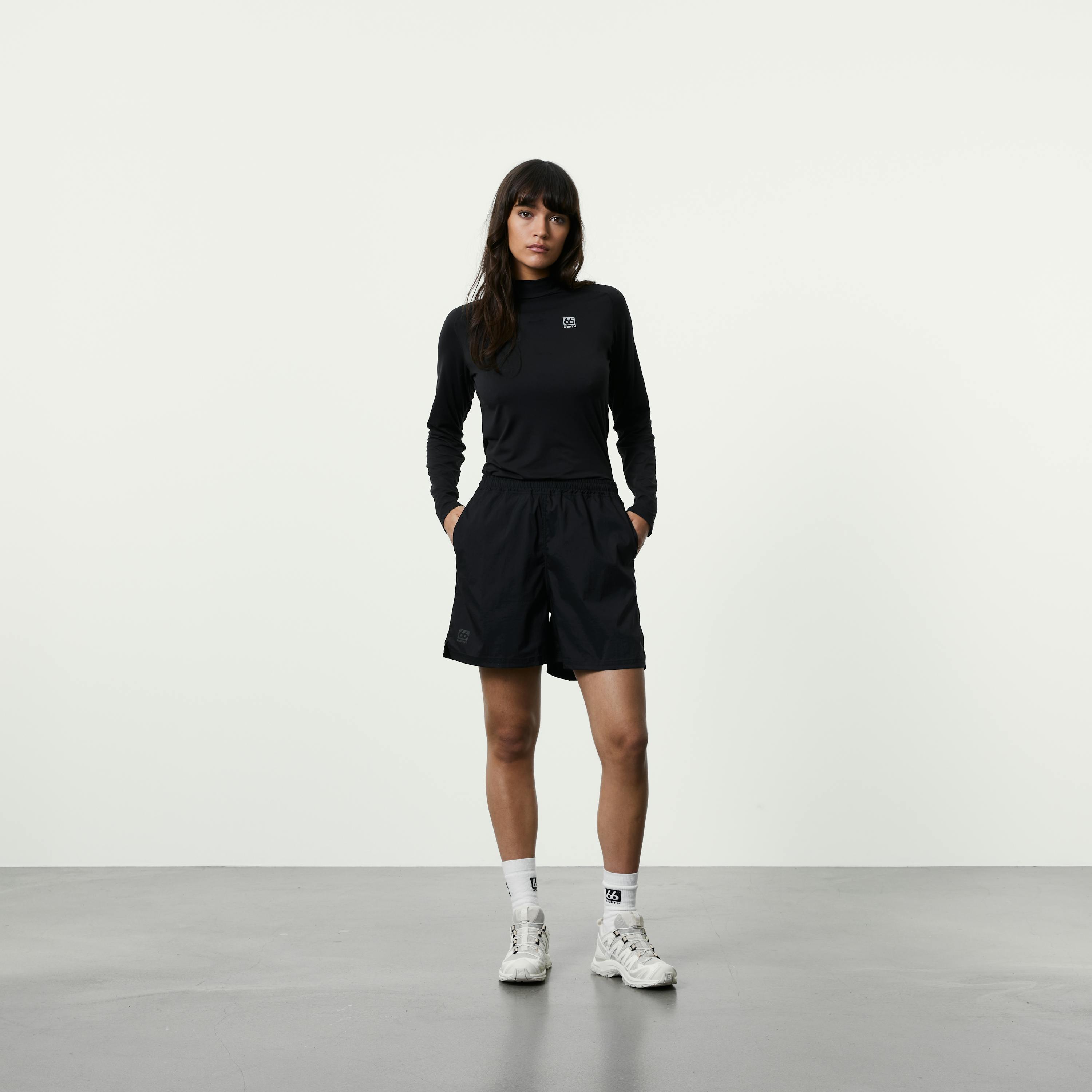 Adalvik W Hooded model-Women