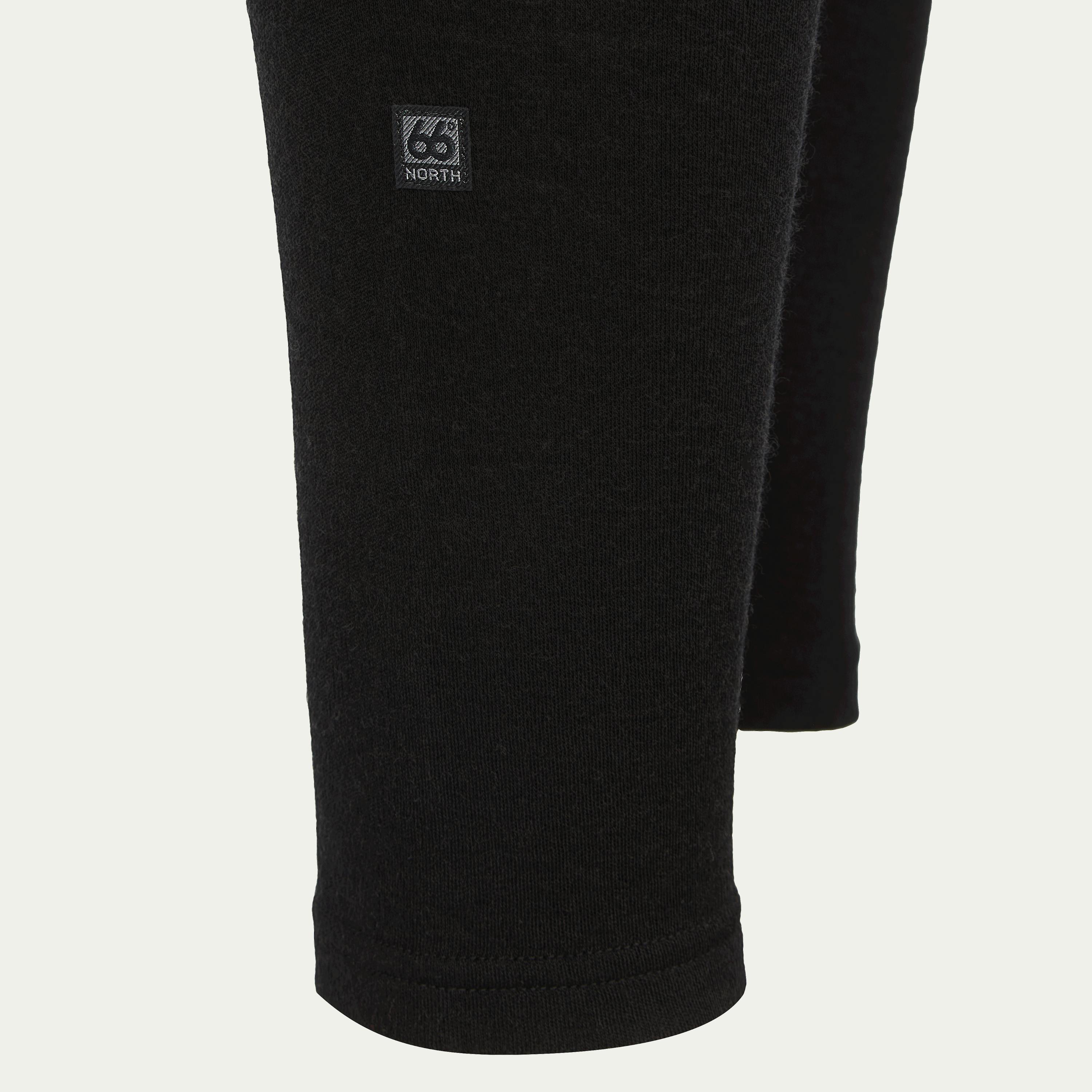 Básar All Black