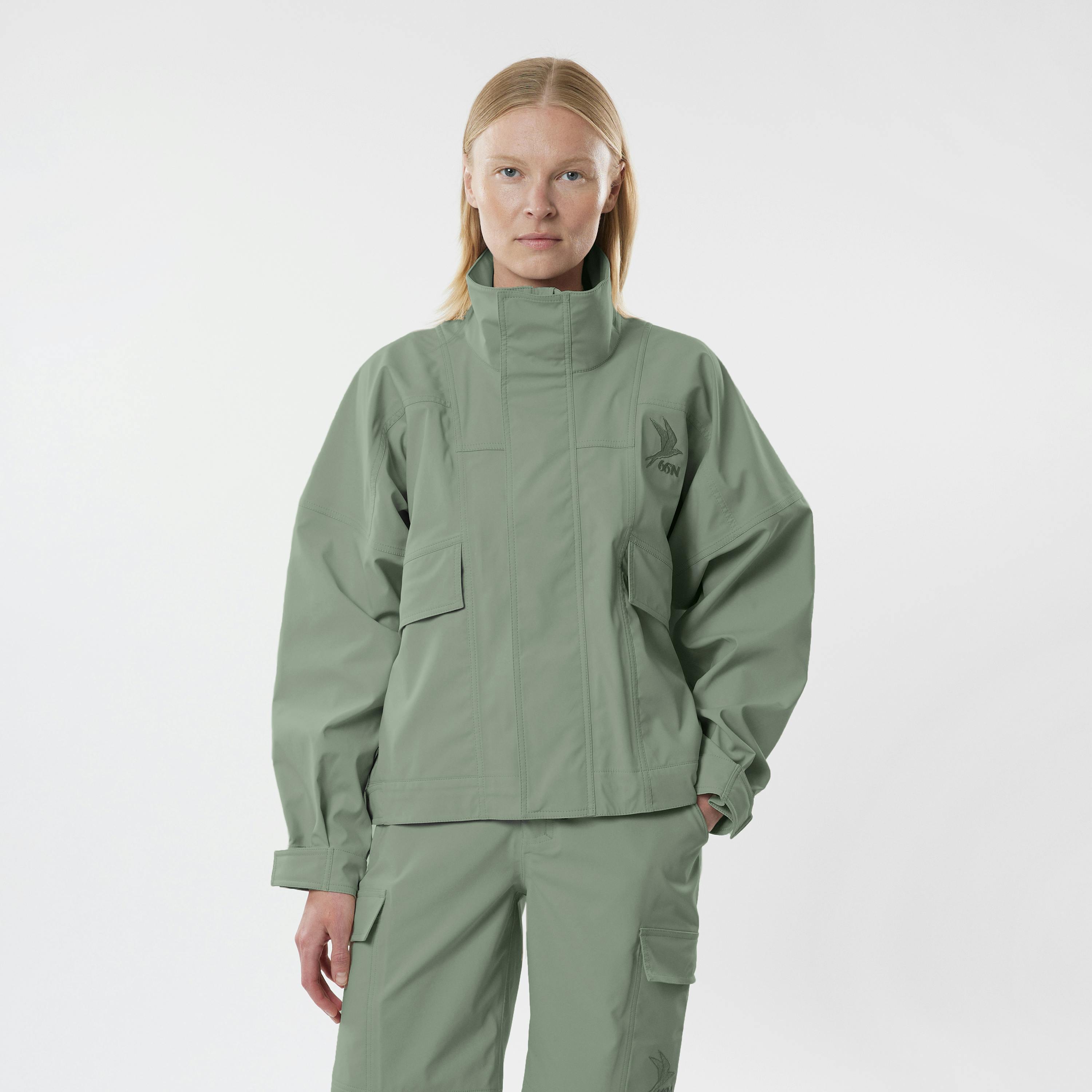 Kría model-Women