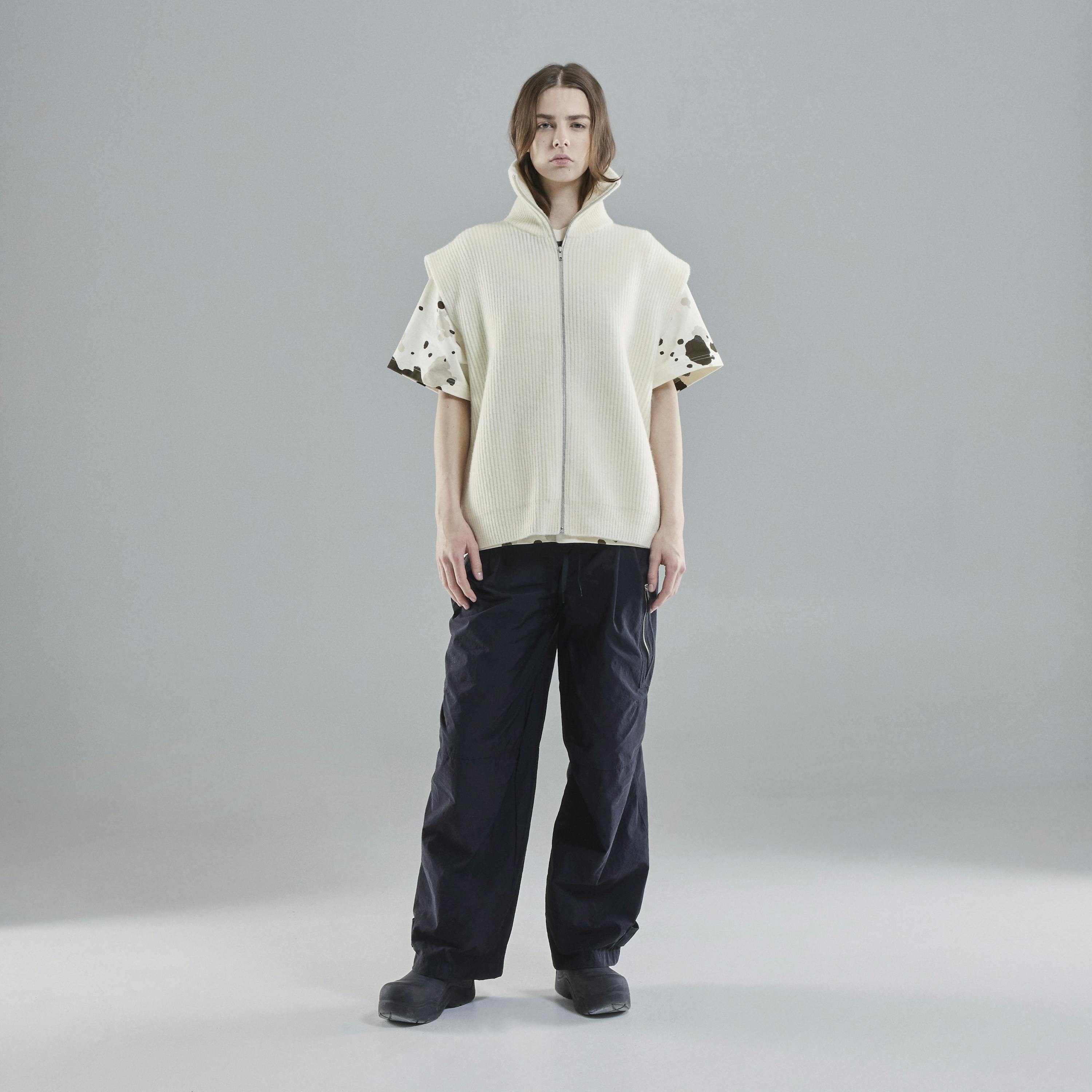 Vonarstraeti Vest model-Women