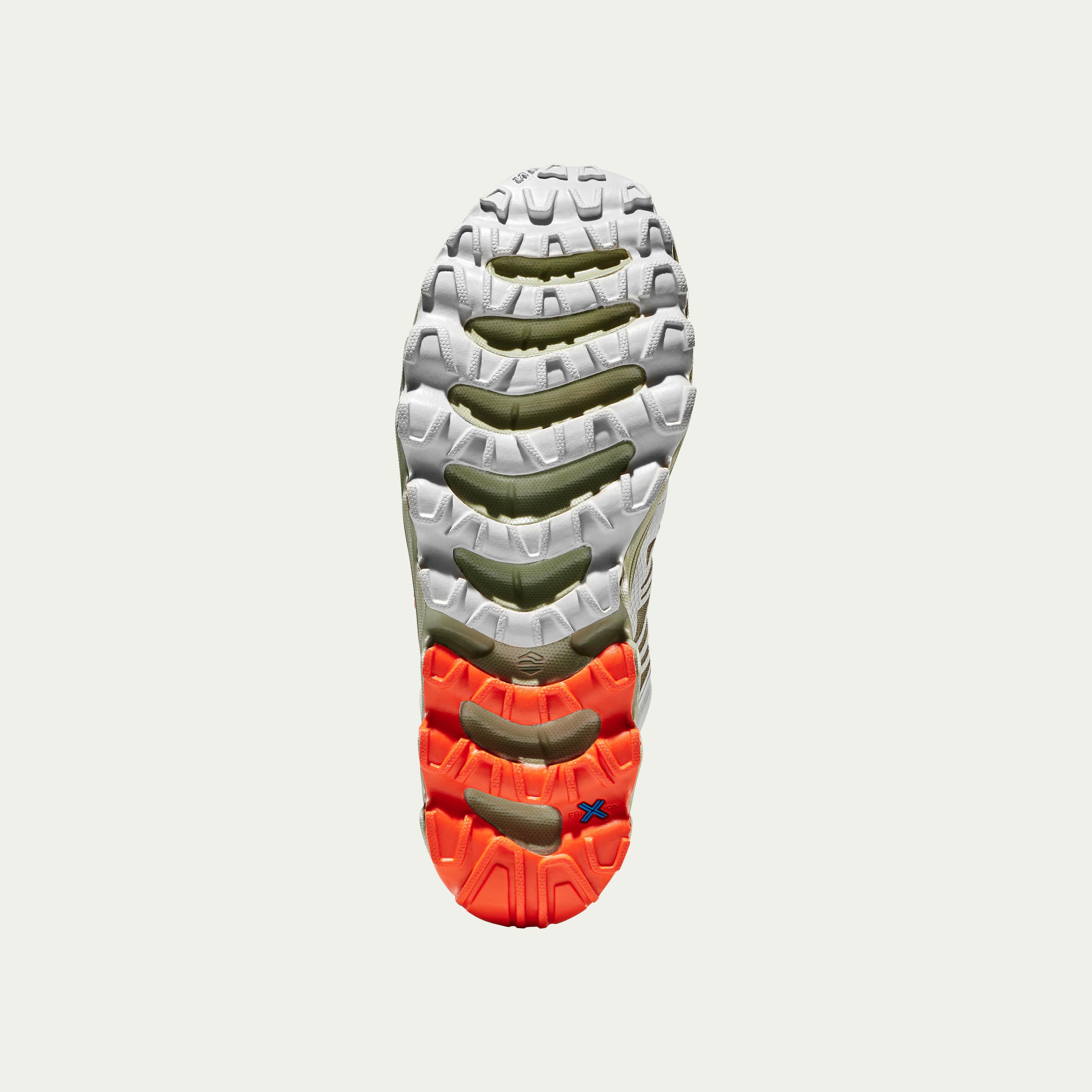La Sportiva Helios III - Konur Tea/Cherry Tomato