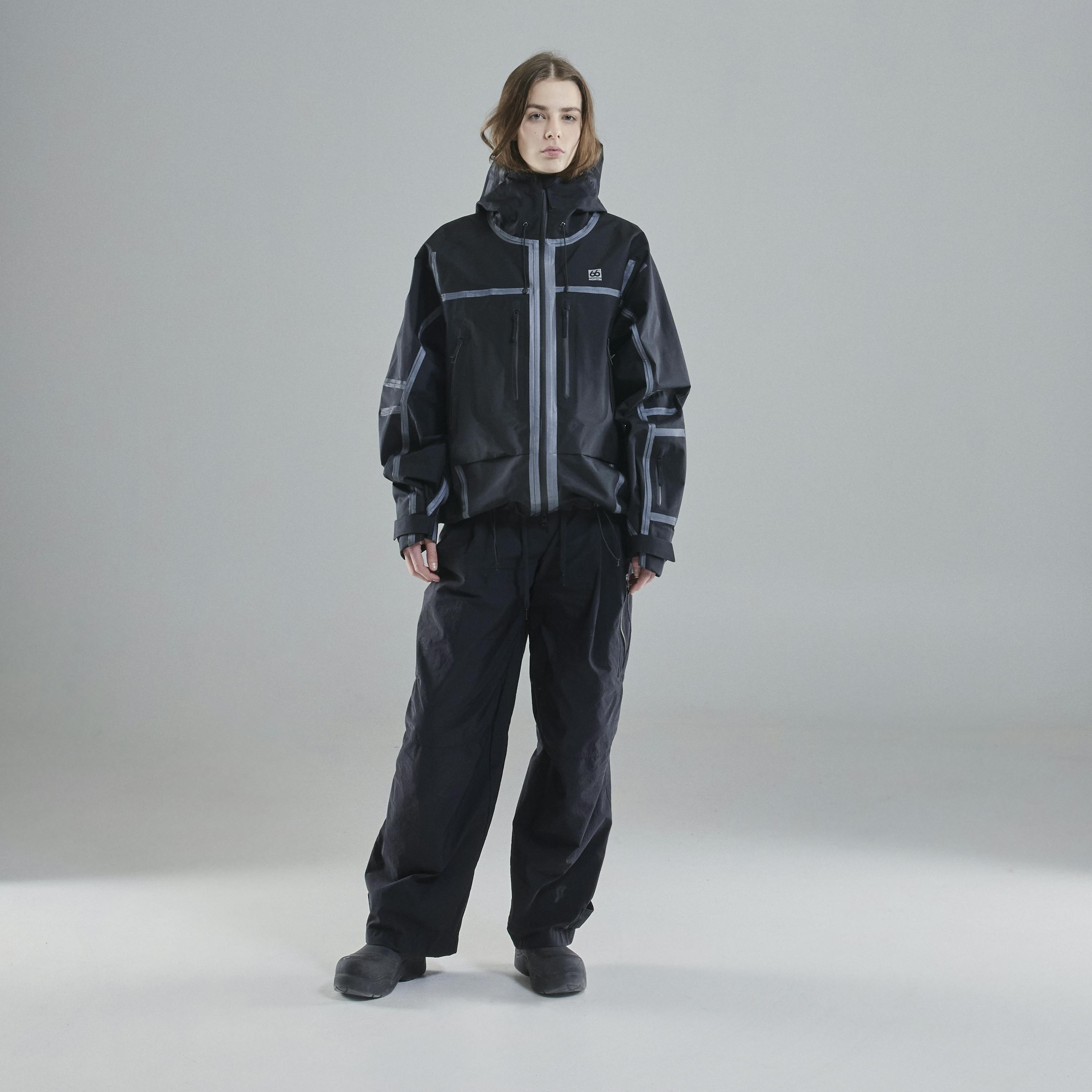 Ægisíða Black
