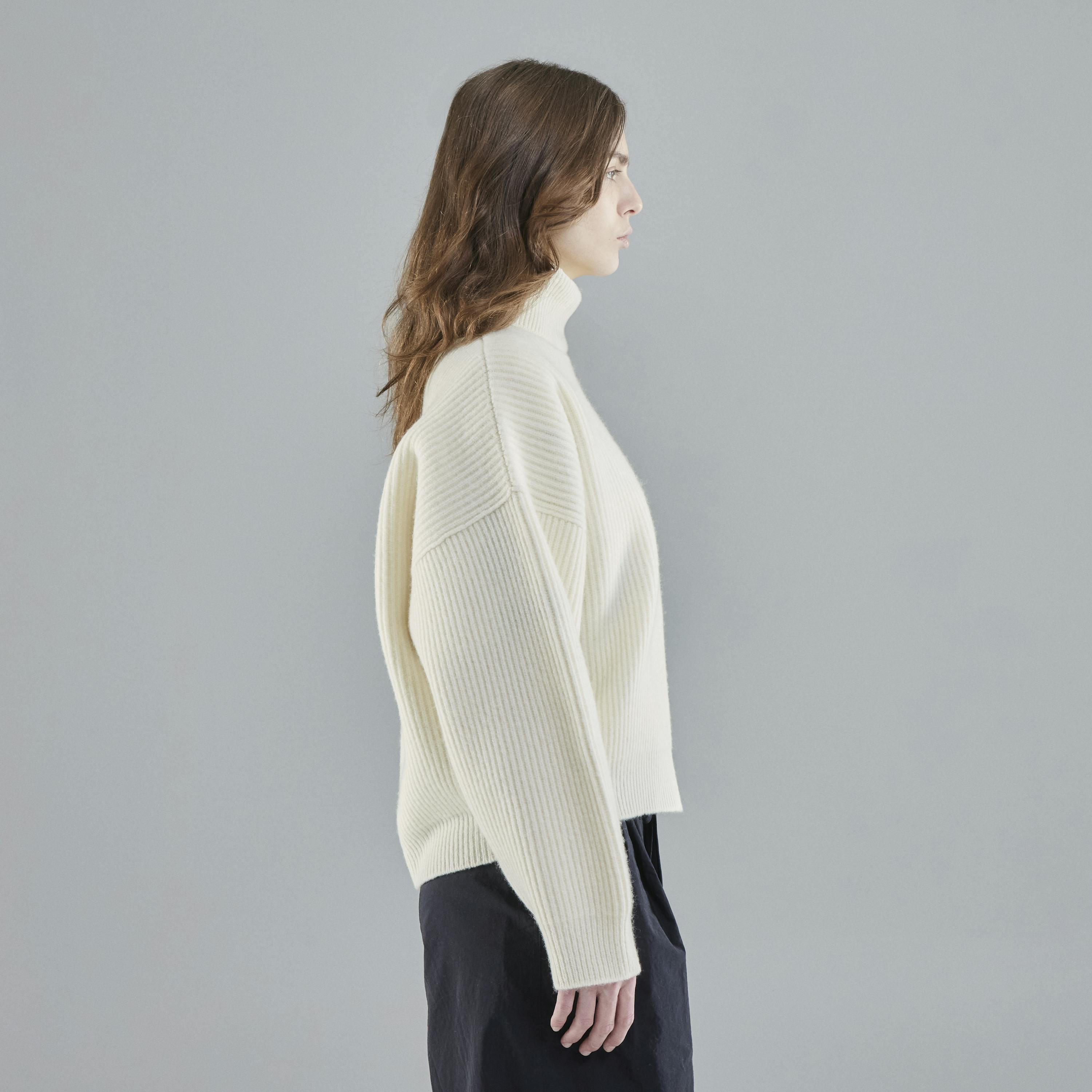 Vonarstræti Off White