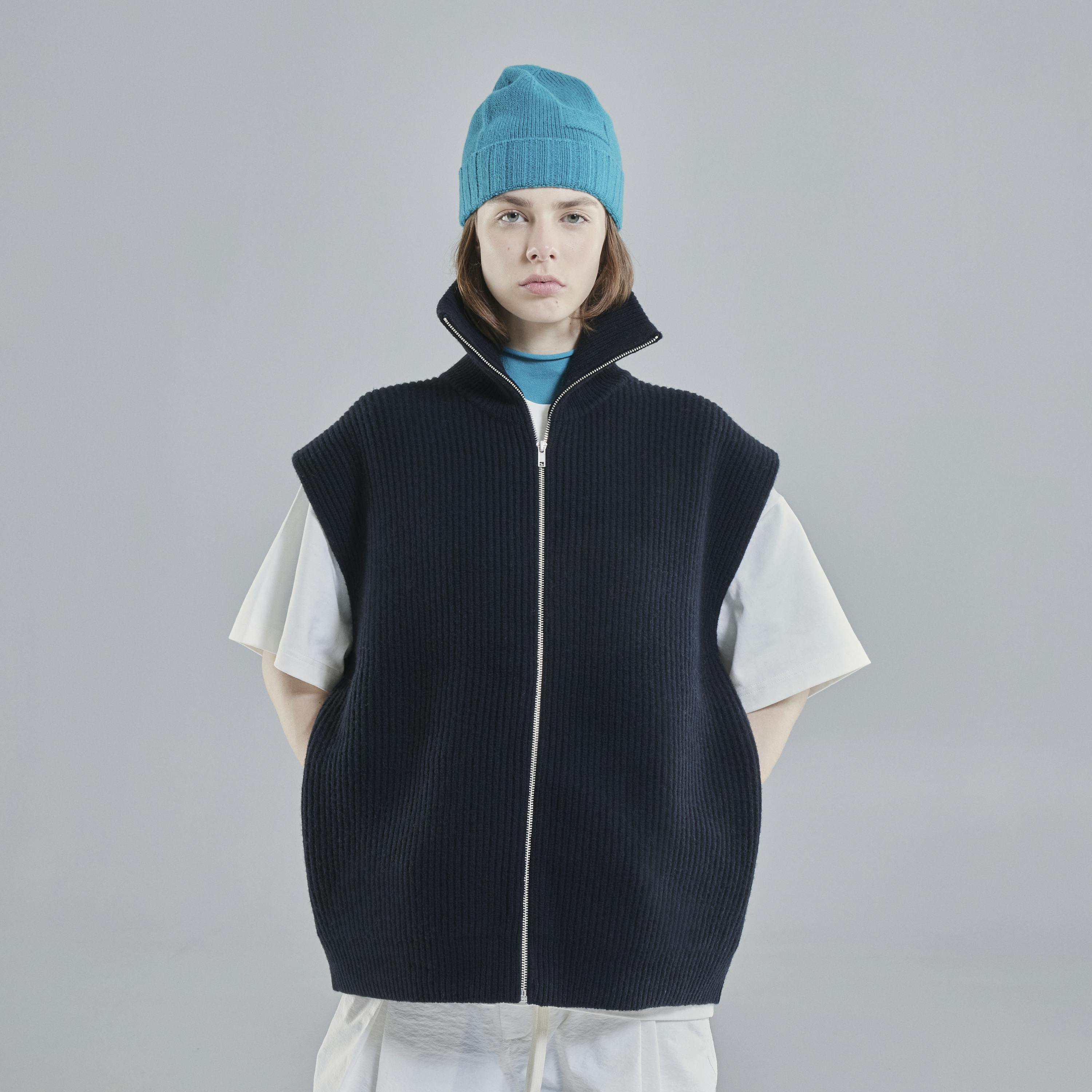 Vonarstræti Black model-Women