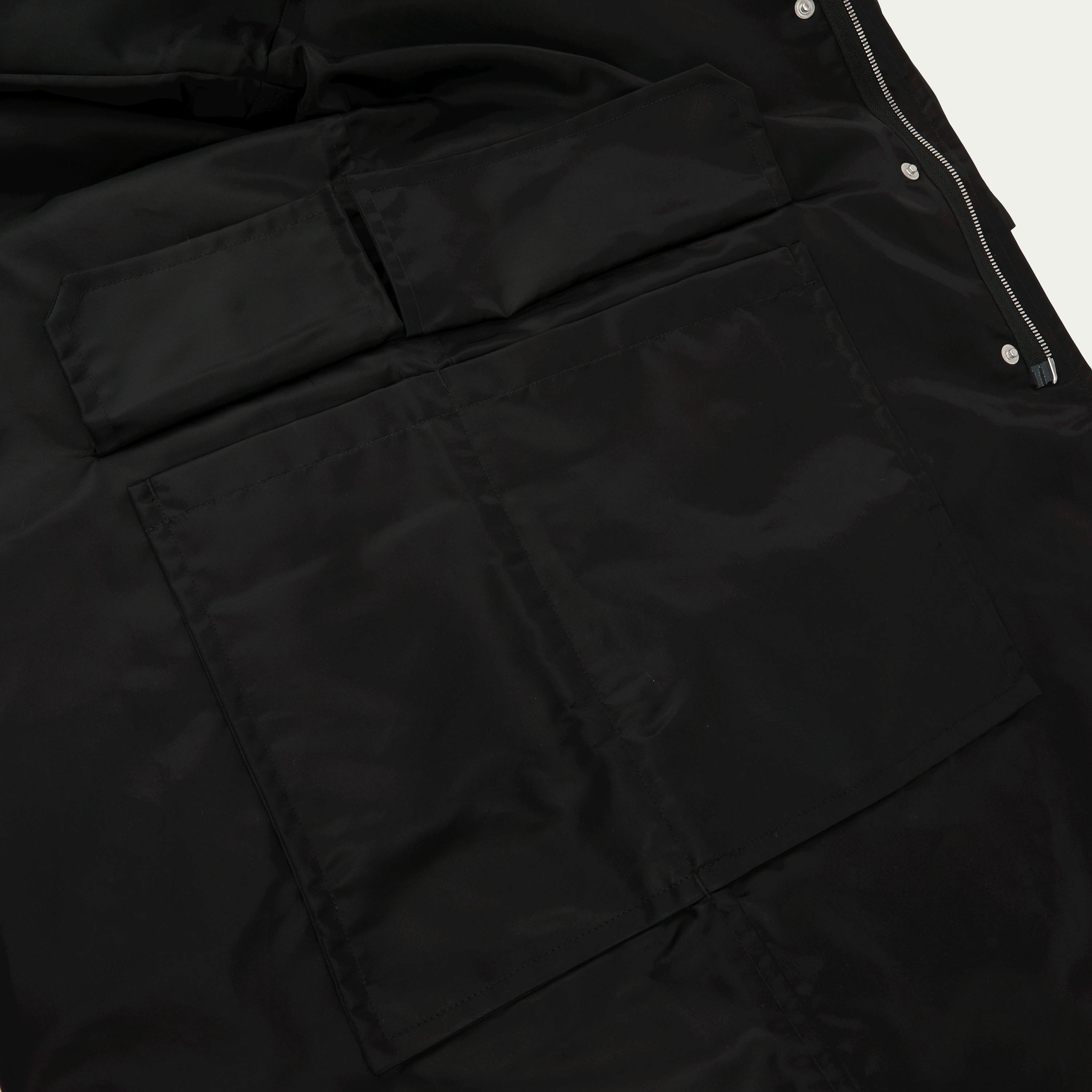 Hringbraut  Black
