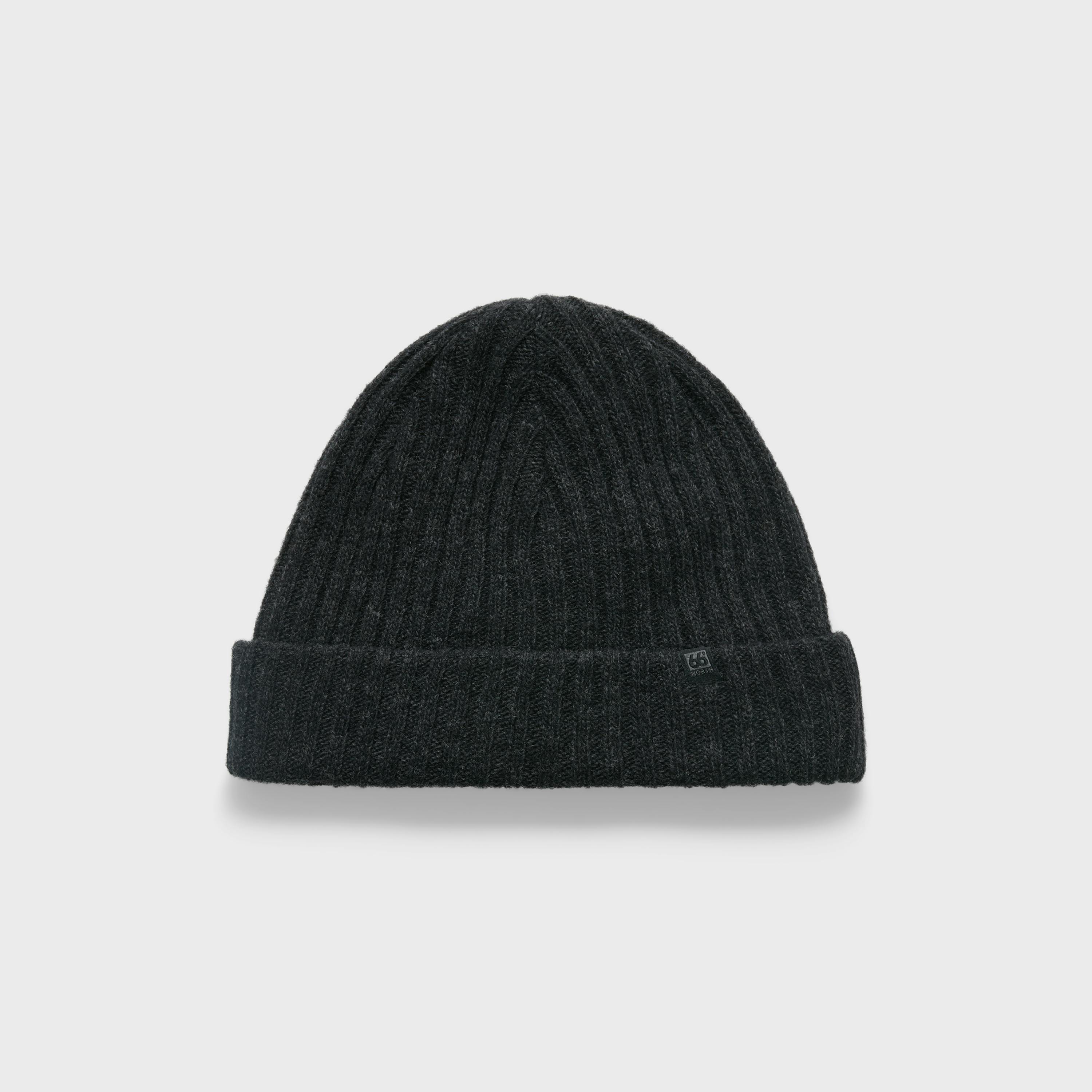 Mælifell Black Pyroxene