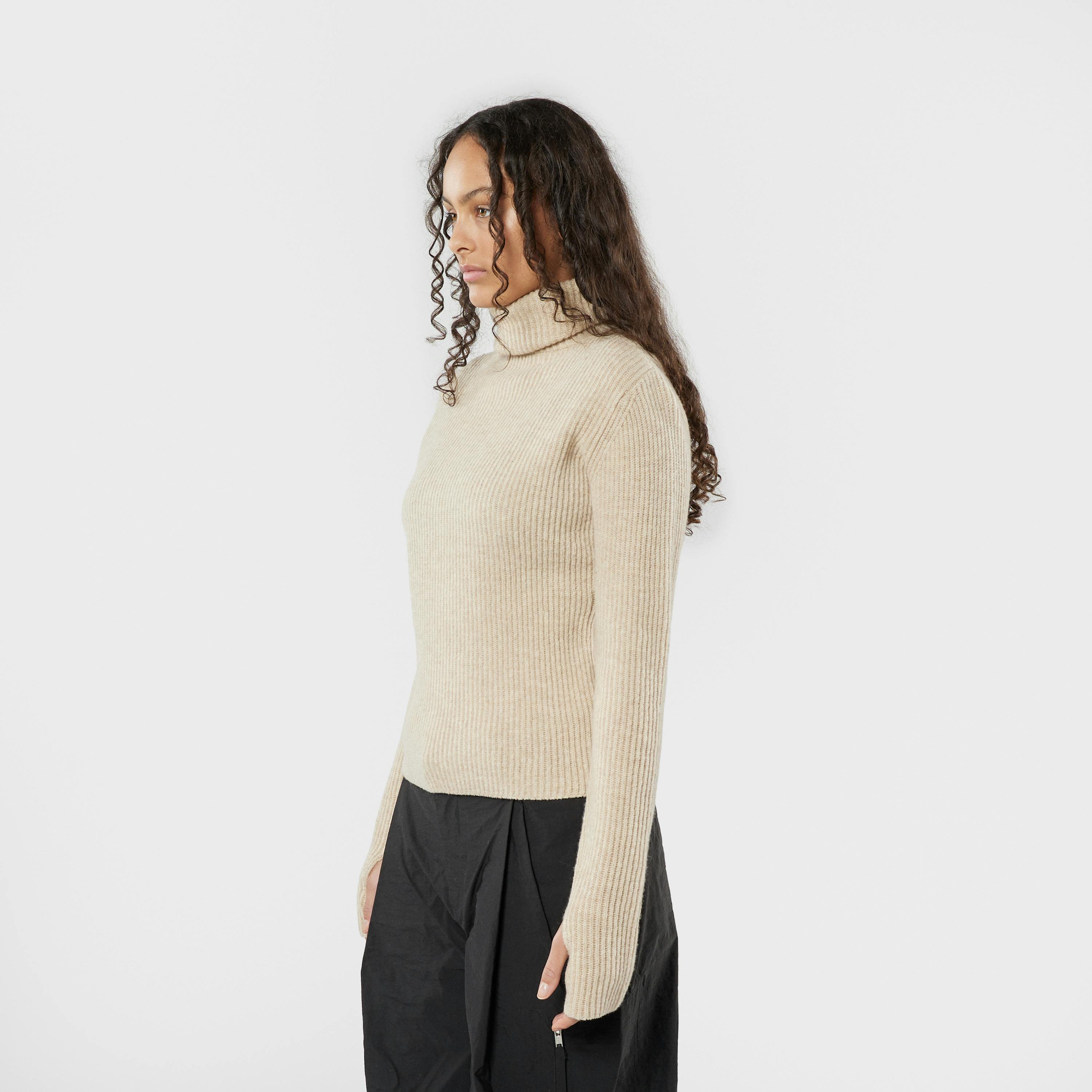 Vonarstraeti W Turtleneck model-Women
