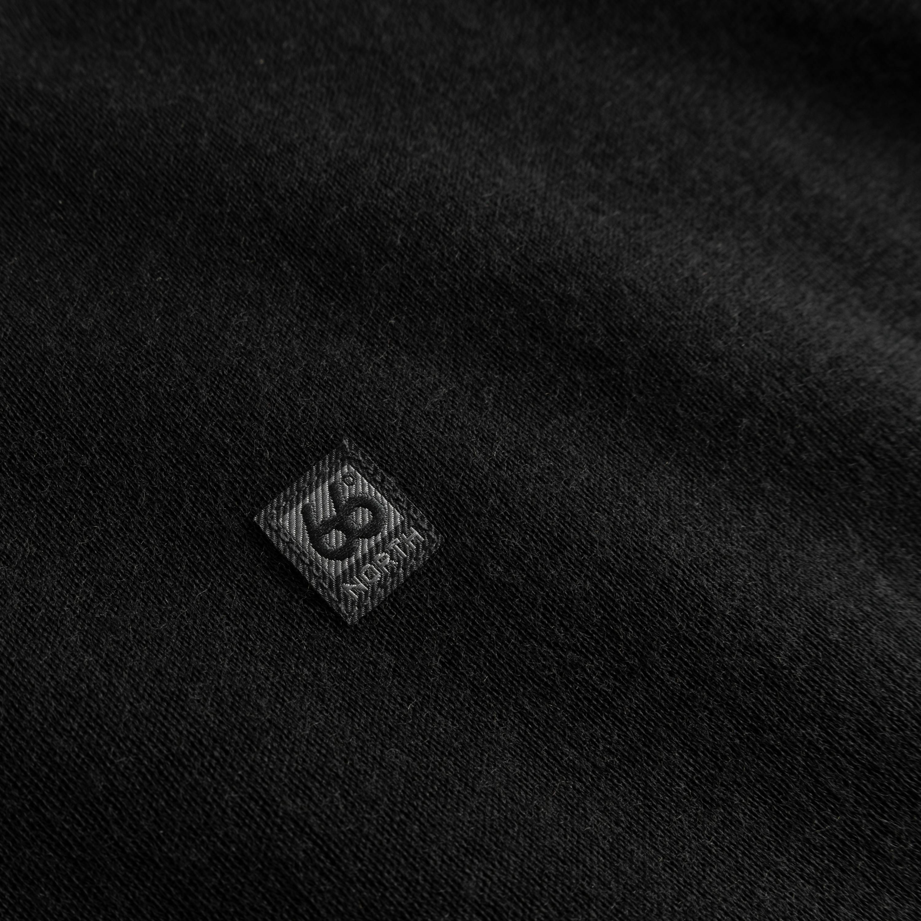 Básar Black