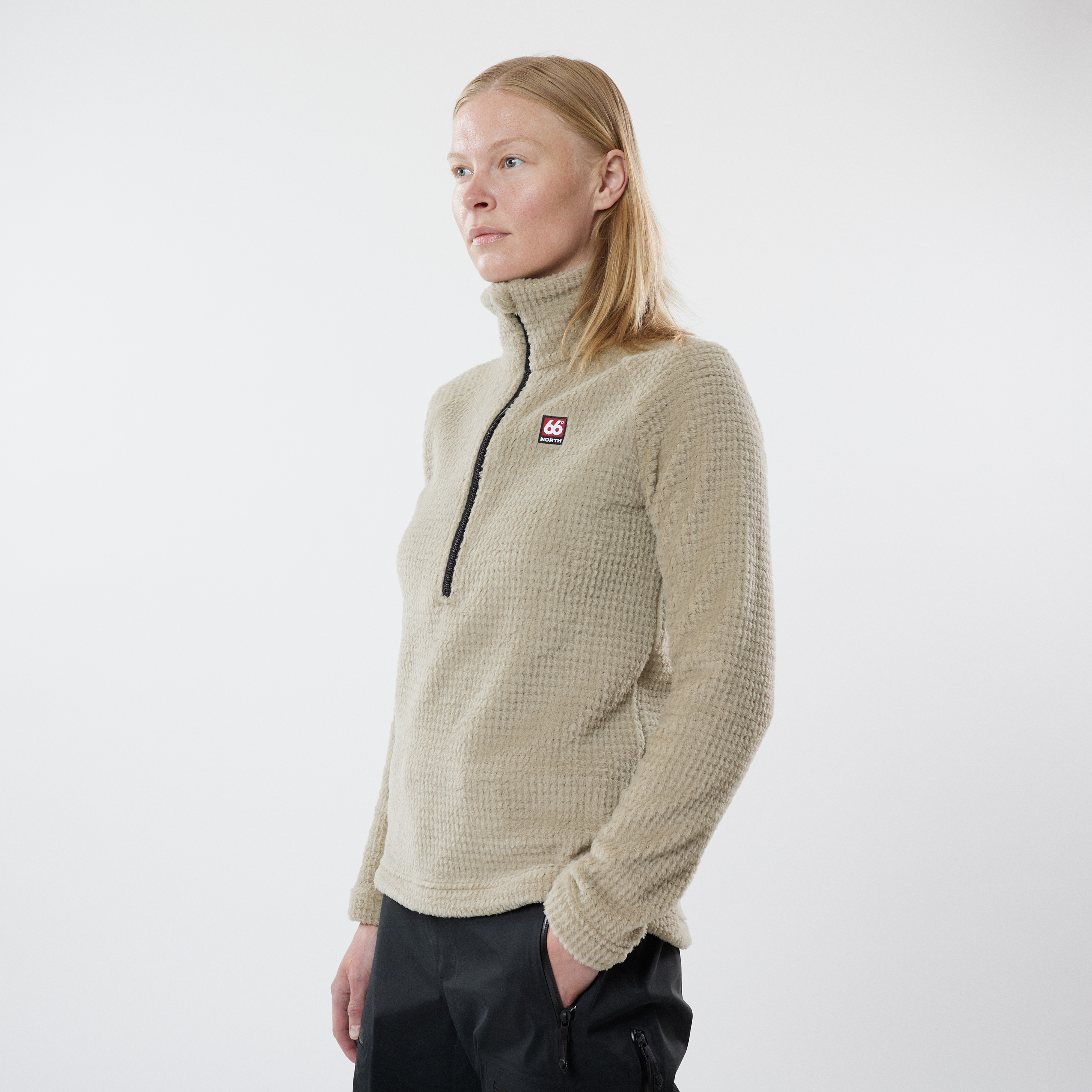Hrannar model-women