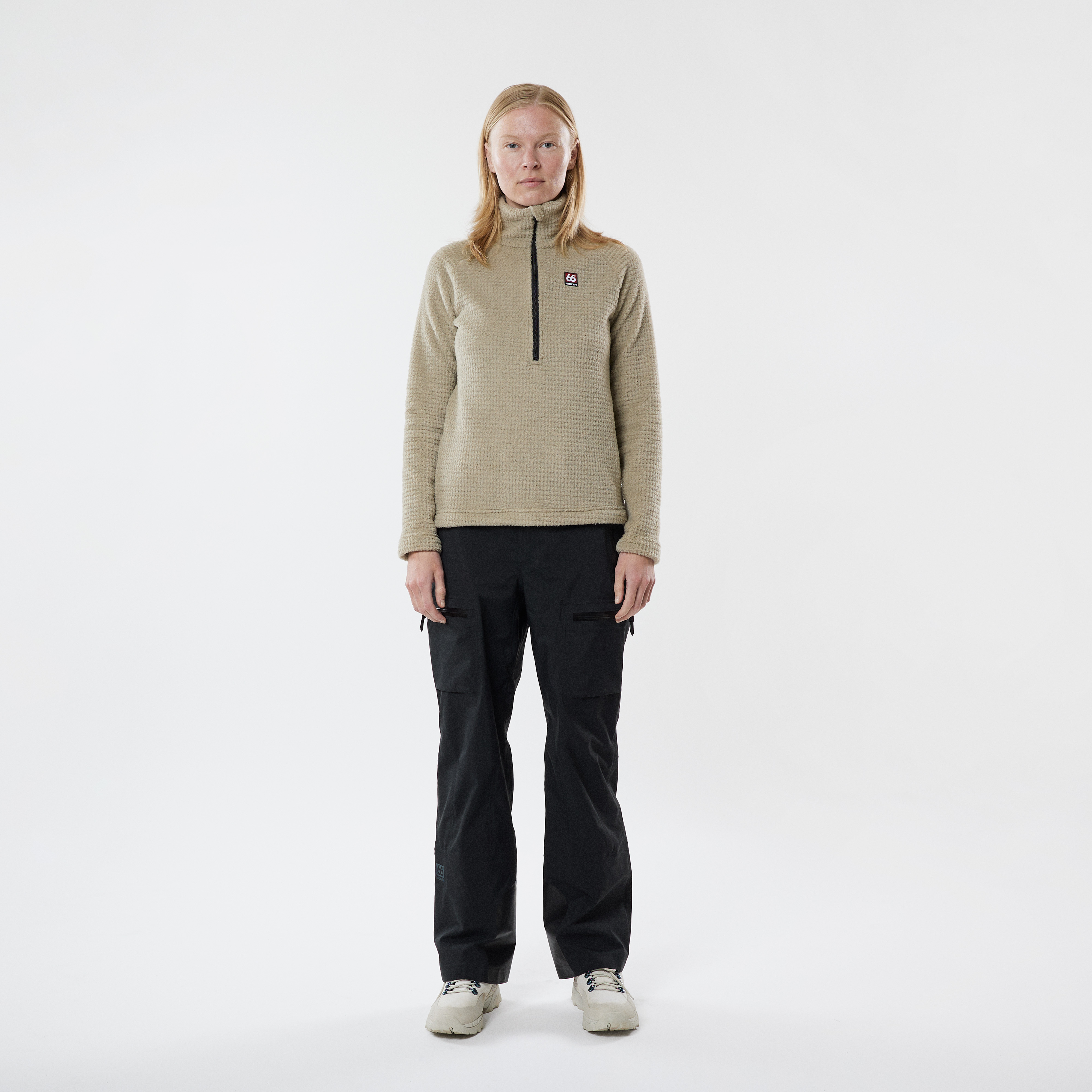 Hrannar model-women