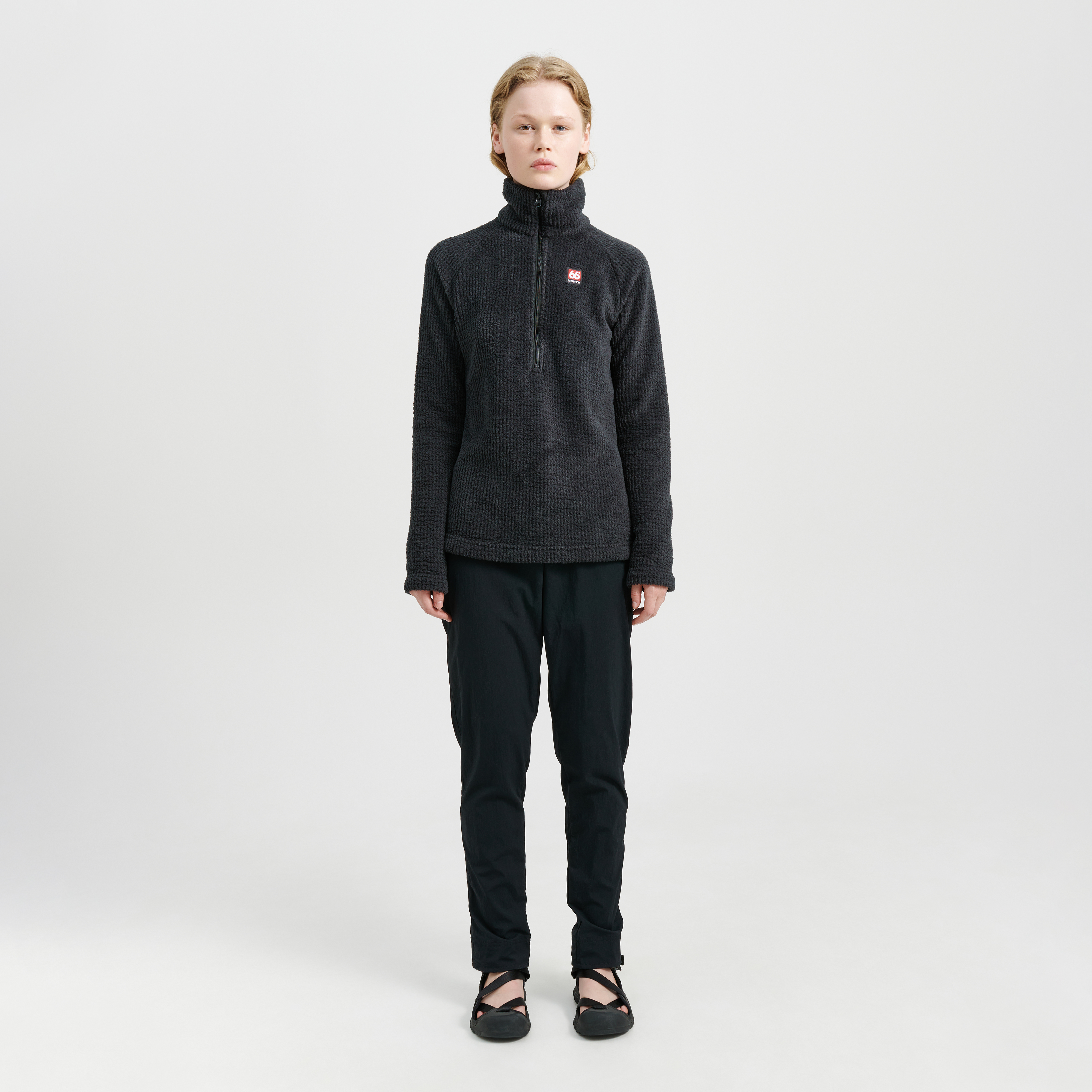Women - Women's Hrannar Zip Neck - Obsidian – 66°North