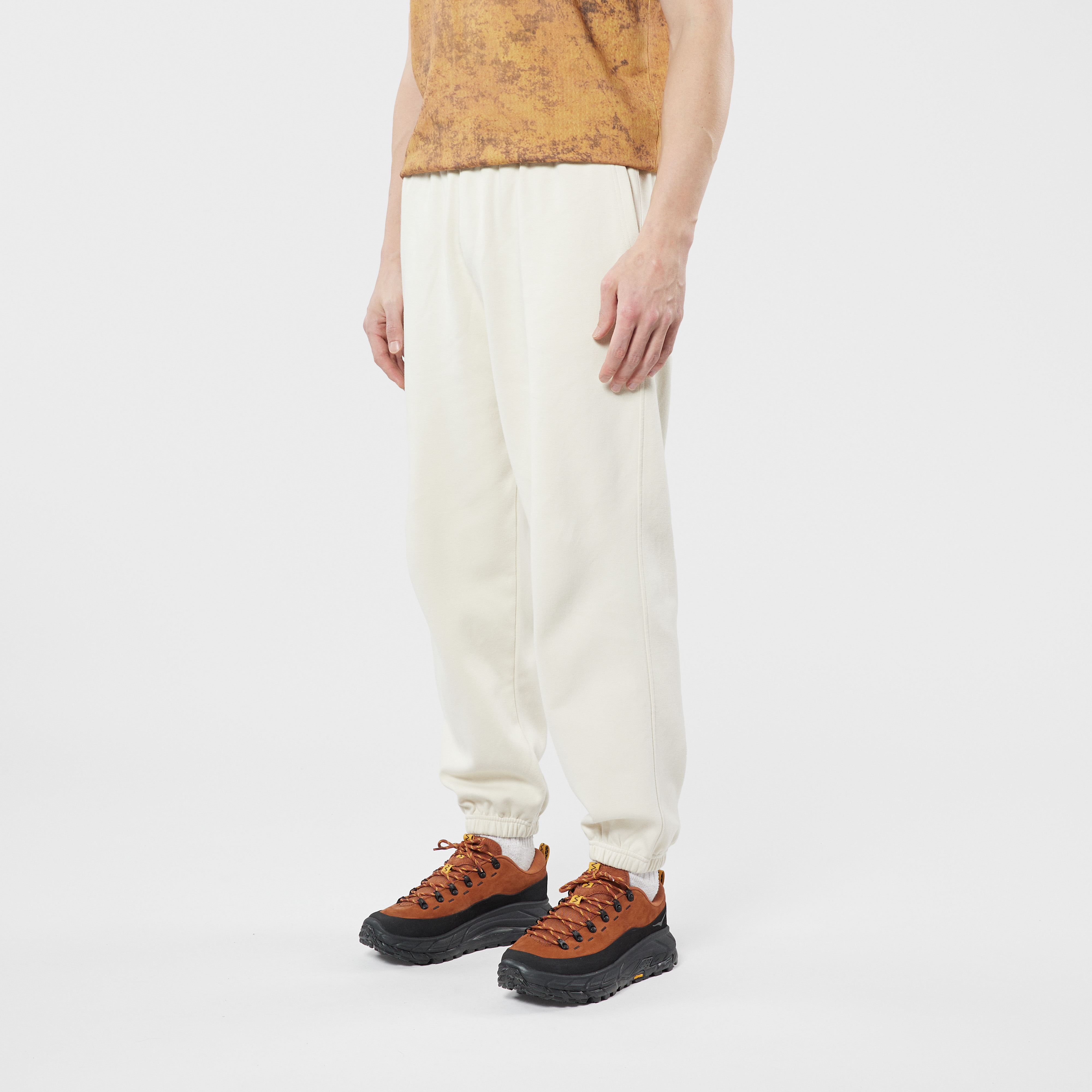 Dyngja Sweatpants model-men