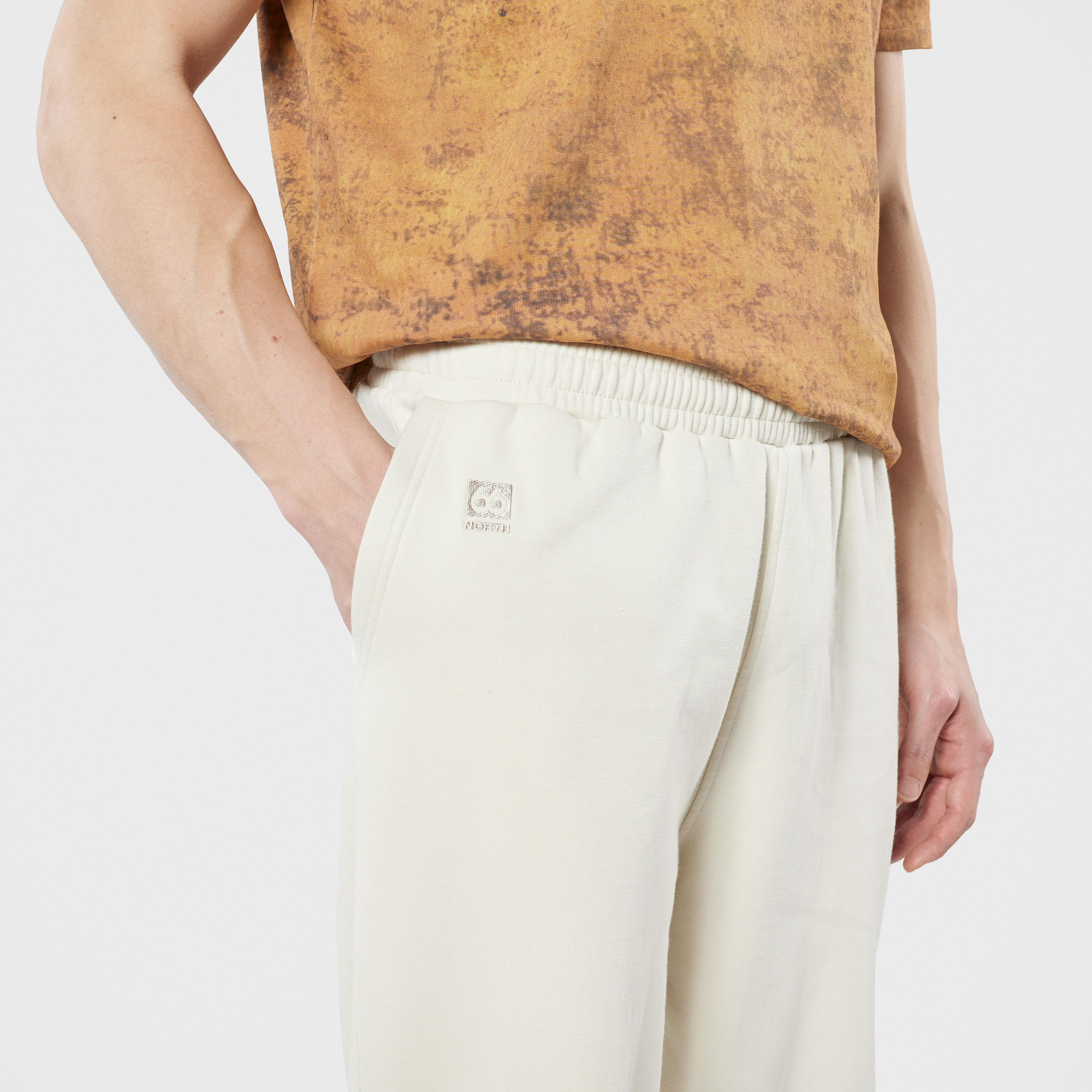 Dyngja Sweatpants model-men