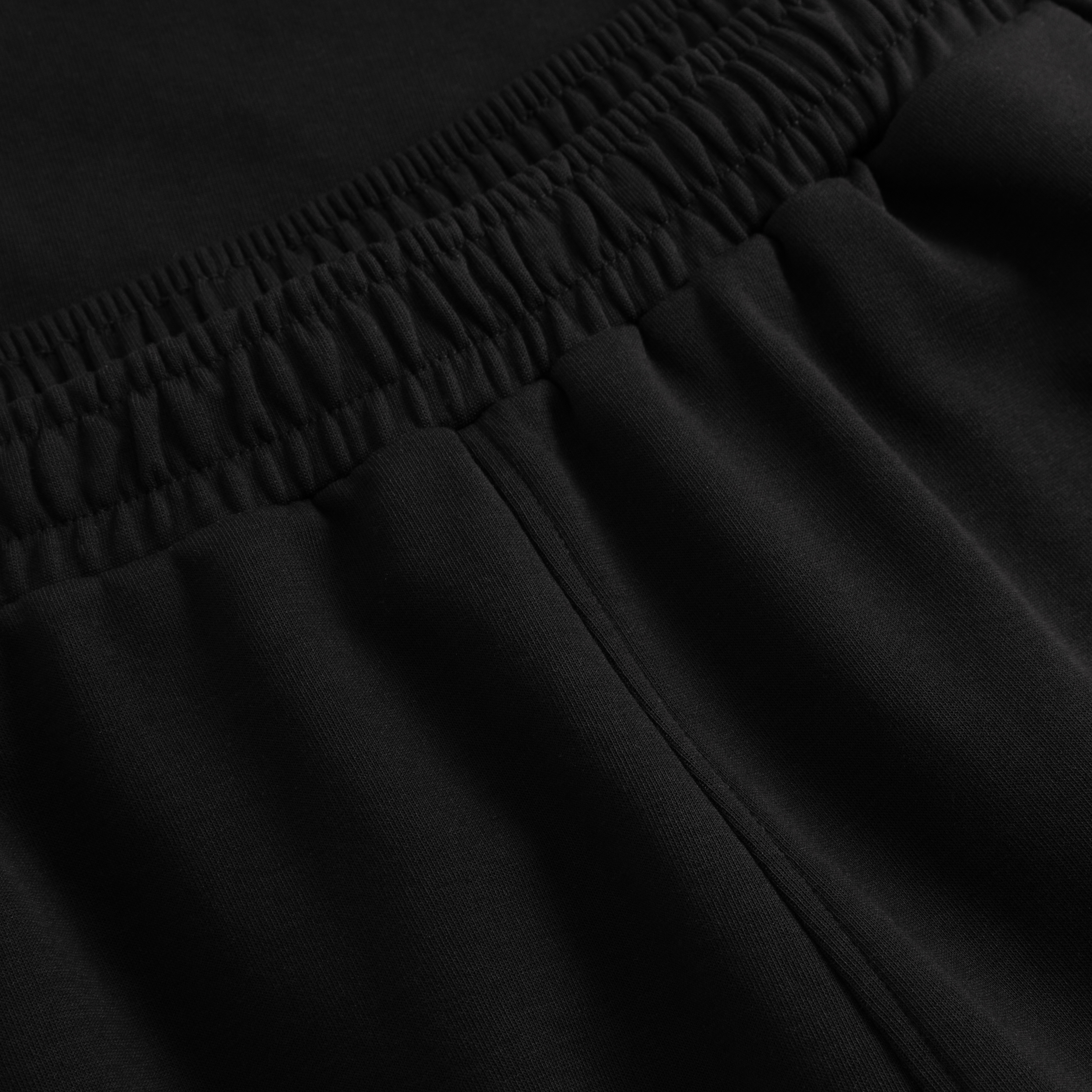 Dyngja  Black