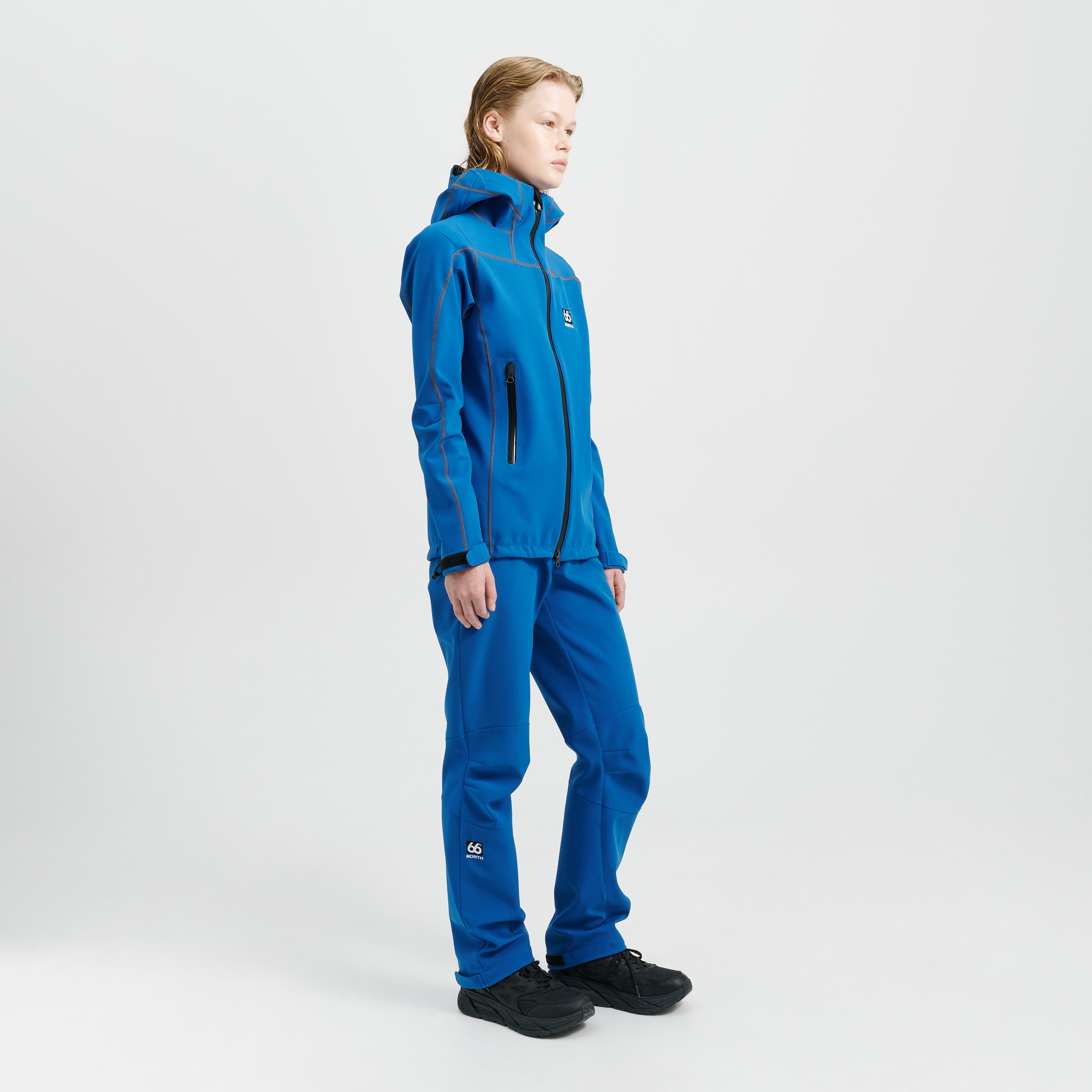 Vatnajökull Dark Sky Blue model-women [174cm / M]