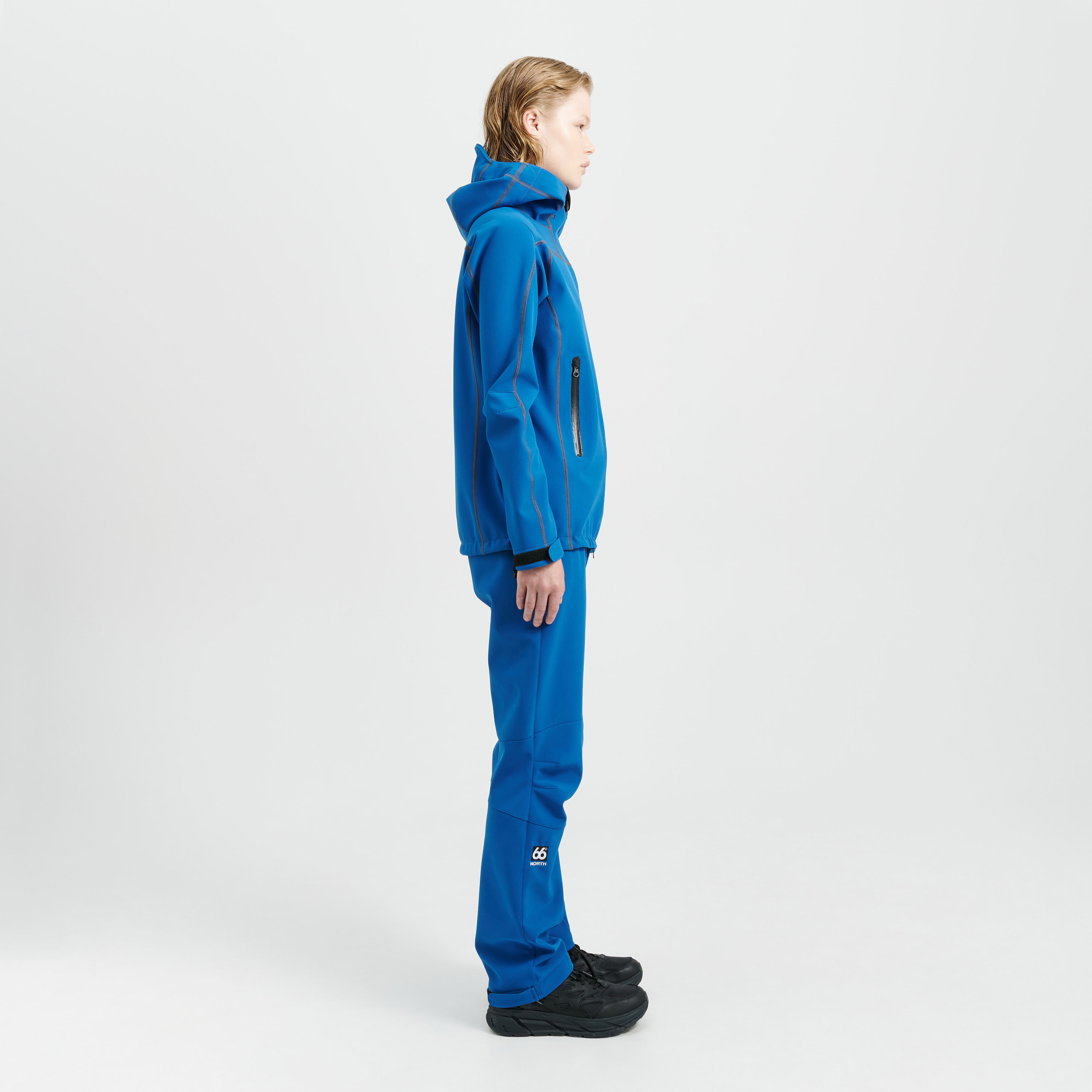Vatnajökull Dark Sky Blue model-women [174cm / M]