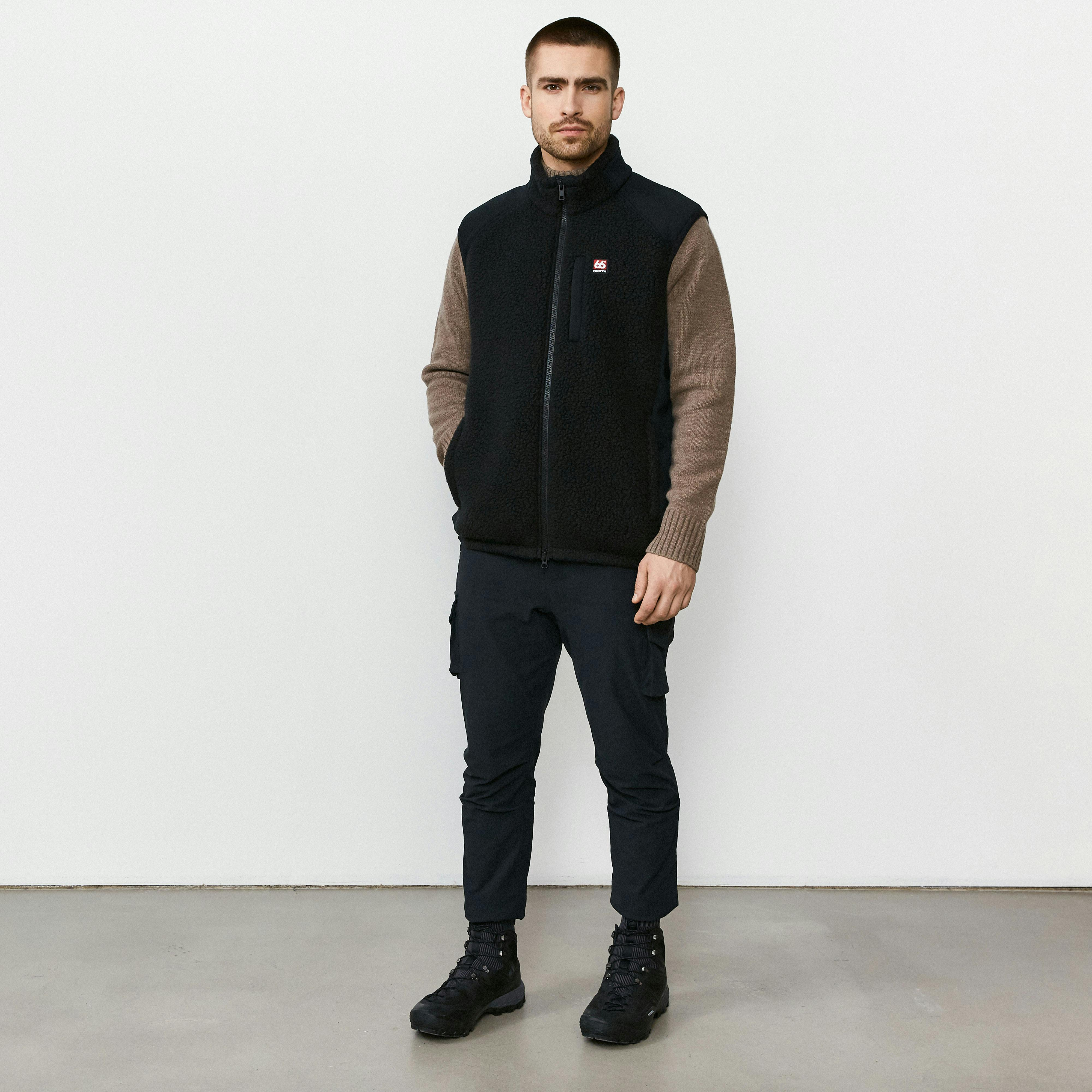 Tindur Black model-men