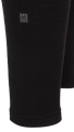 Básar All Black