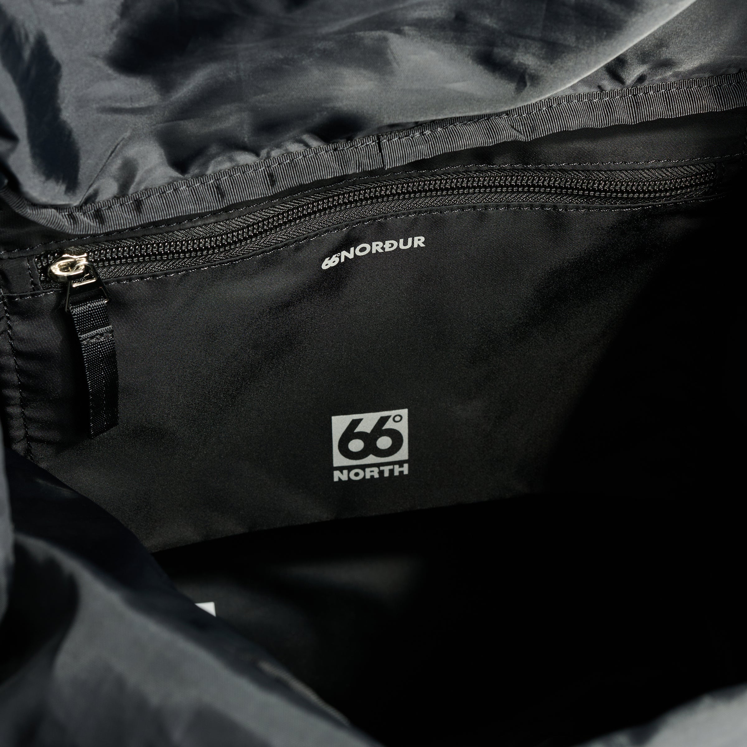 Hringbraut Backpack Black