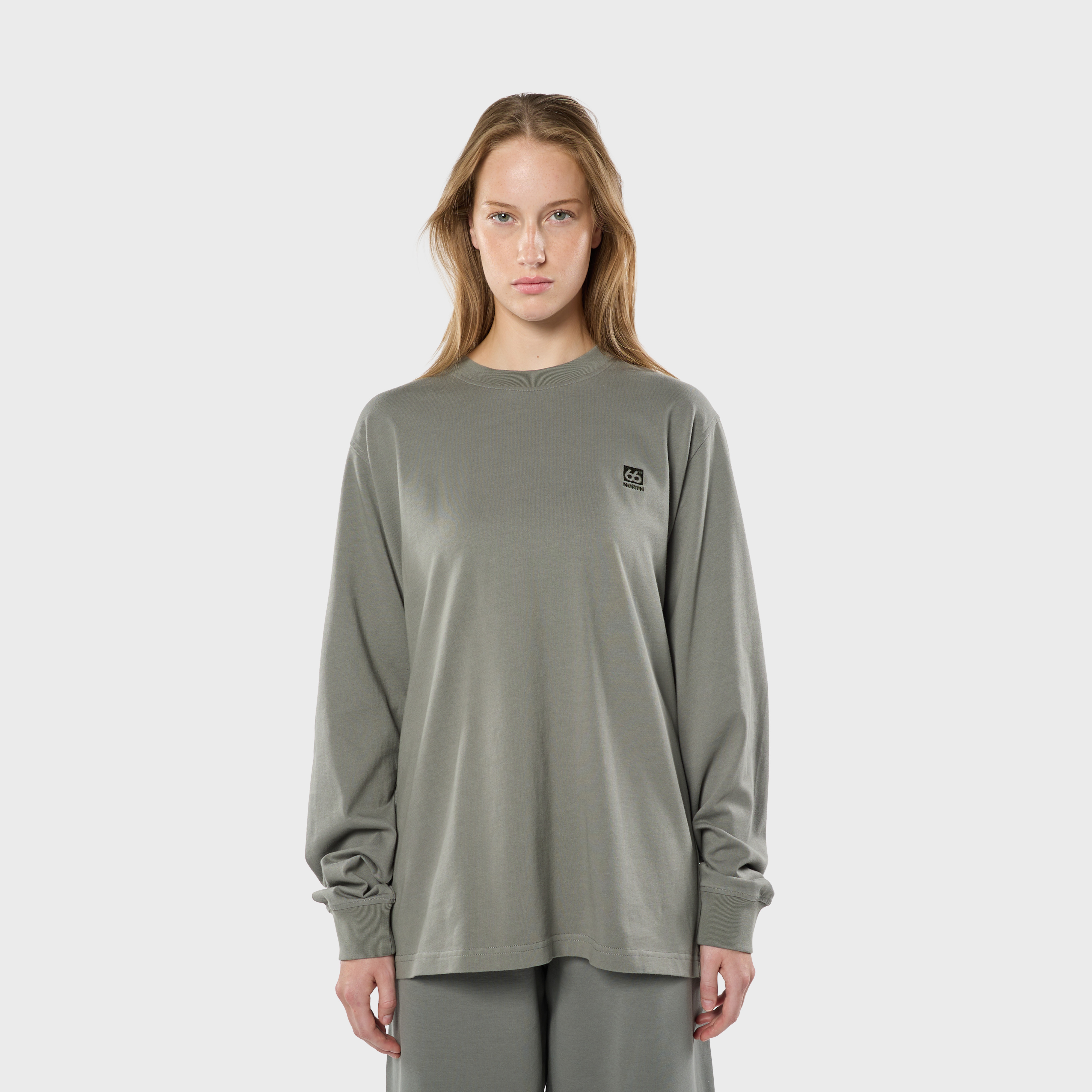 model-women [173cm / L]