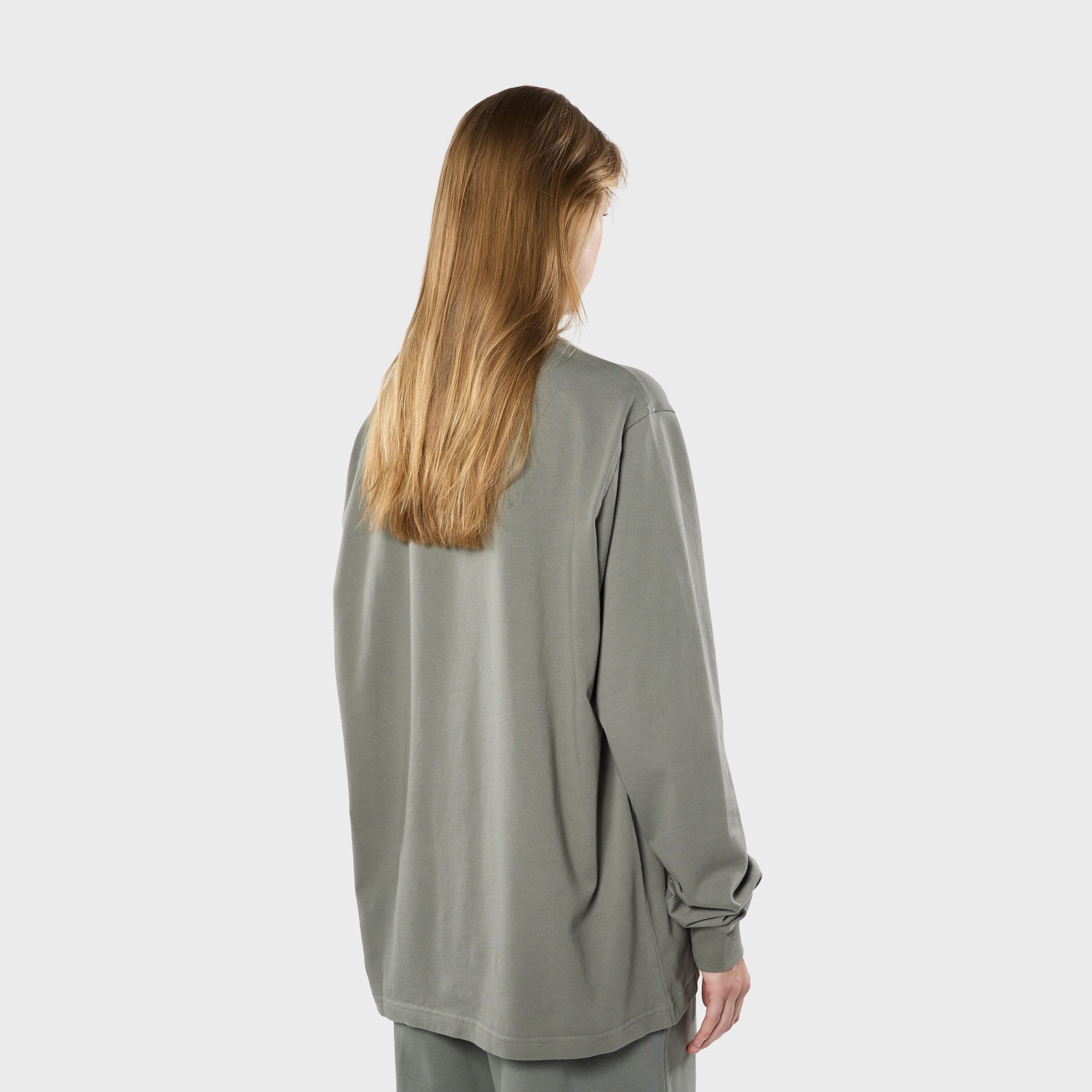 model-women [173cm / L]