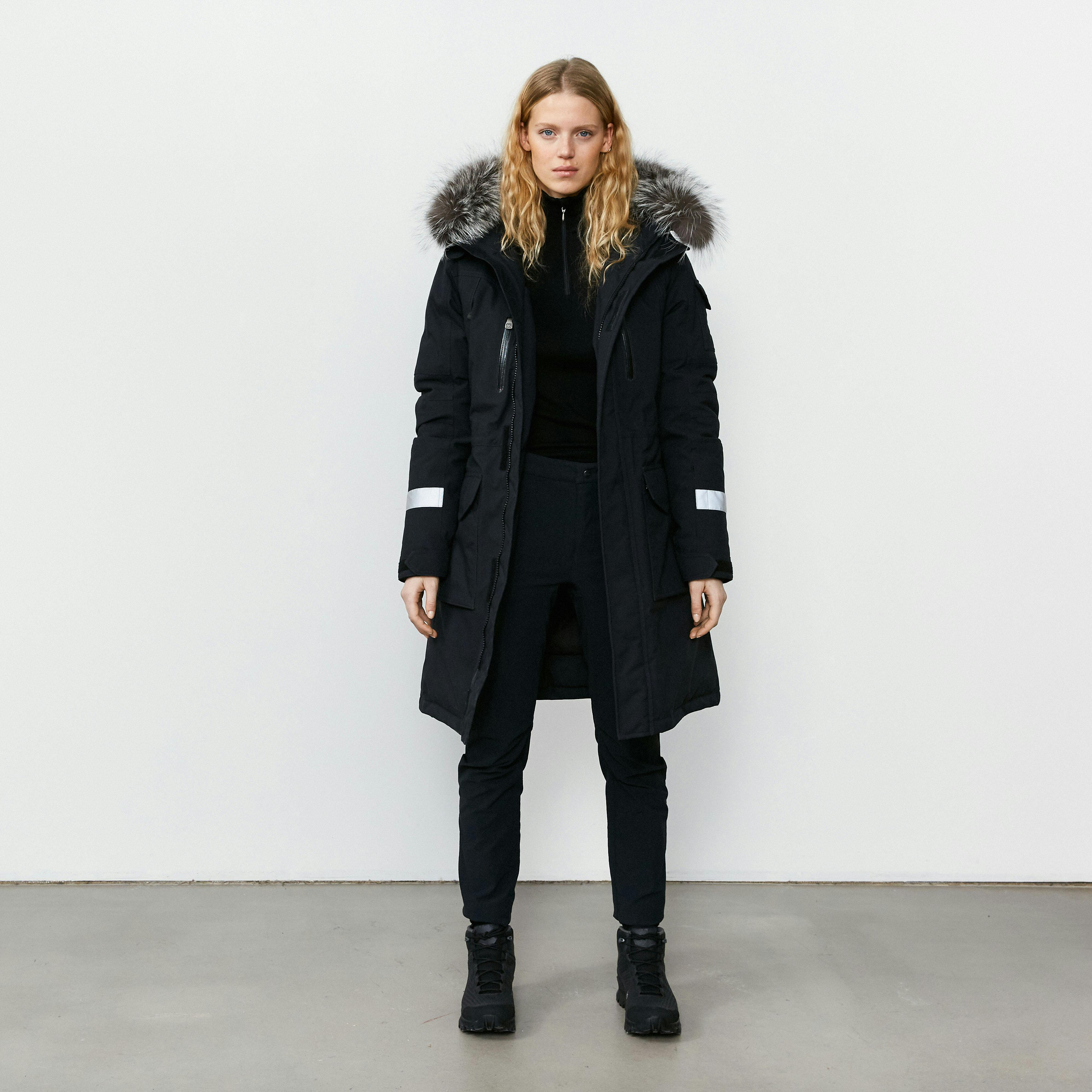 Jökla Black model-women
