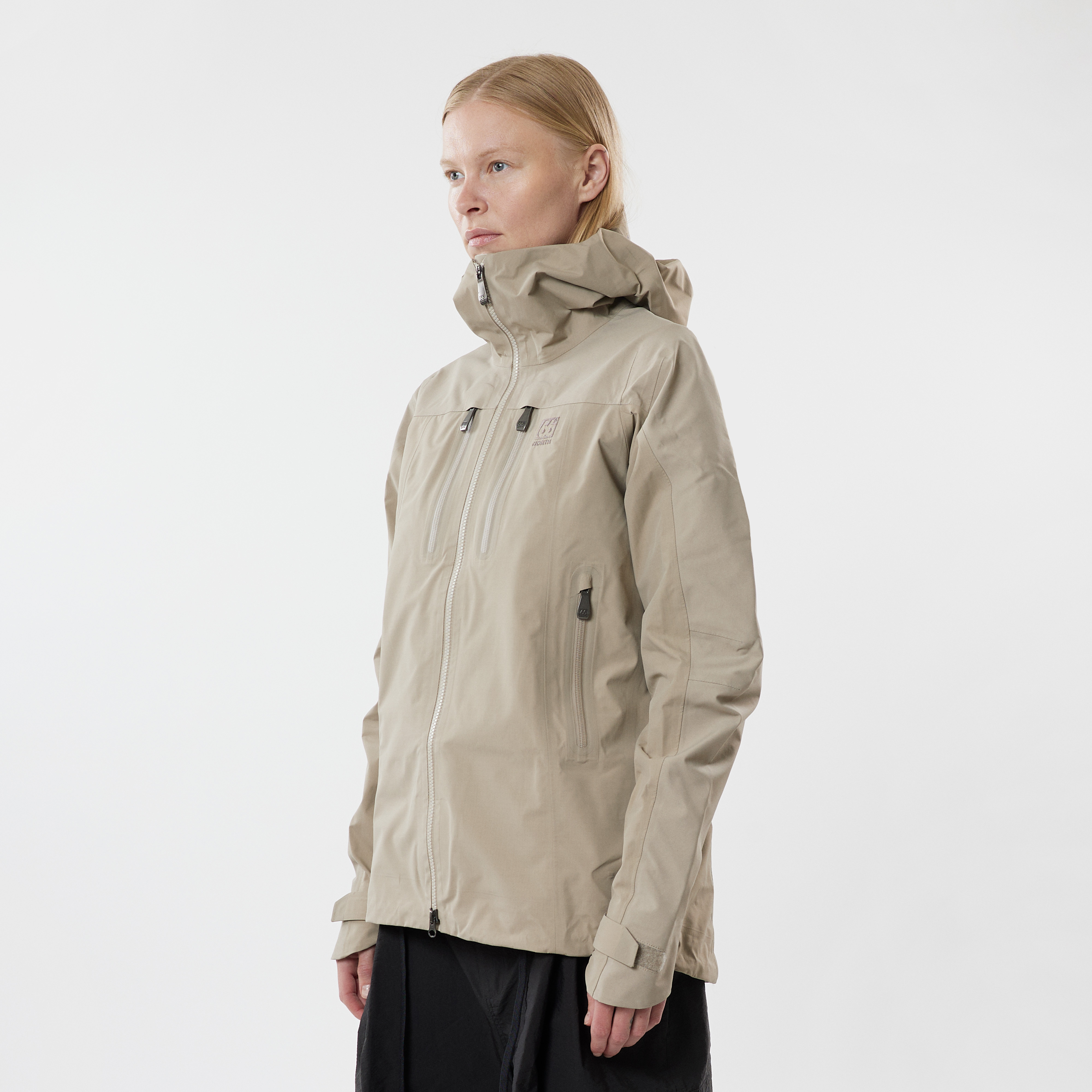 Hornstrandir  Volcanic Desert model-women