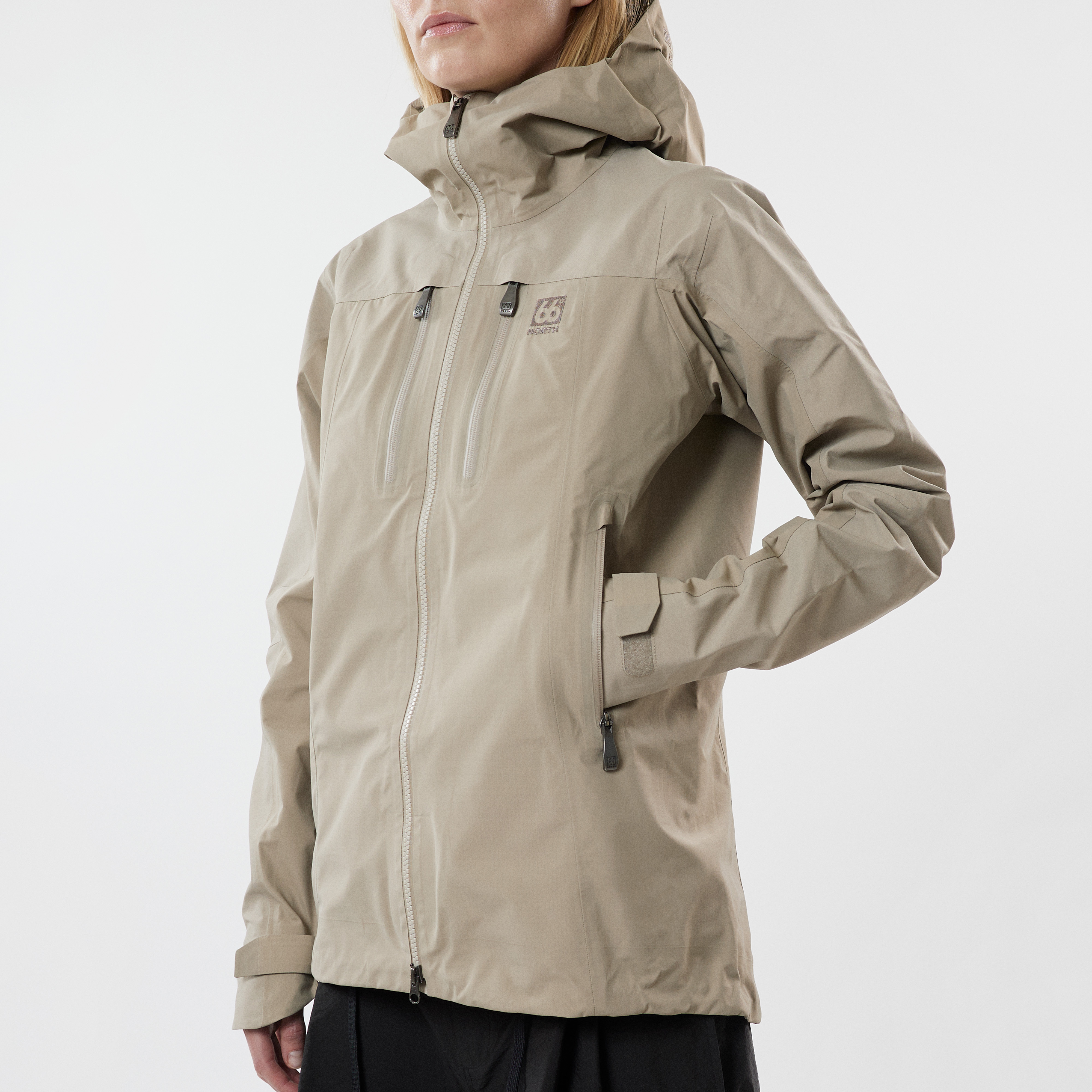 Hornstrandir  Volcanic Desert model-women