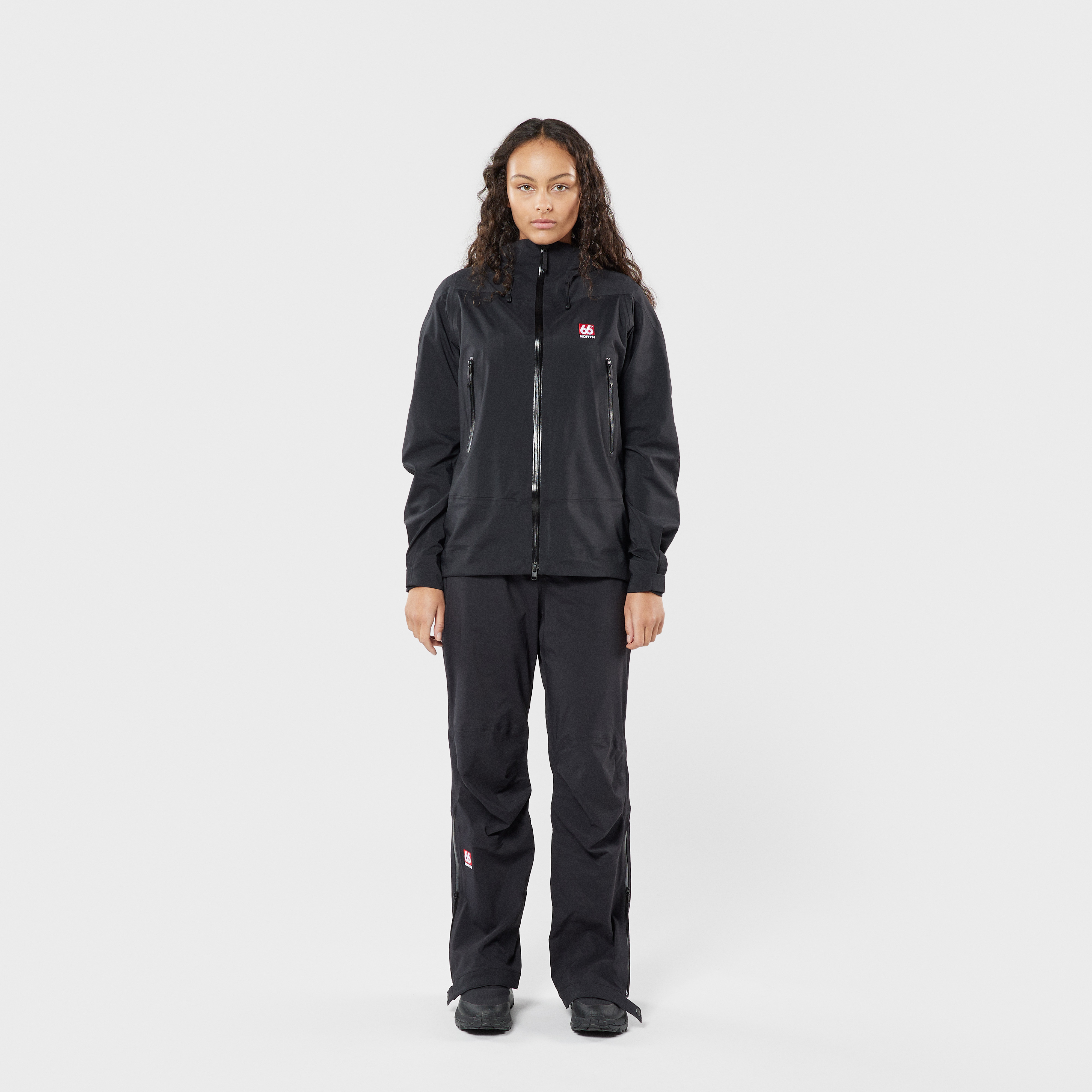 Snæfell Black model-women