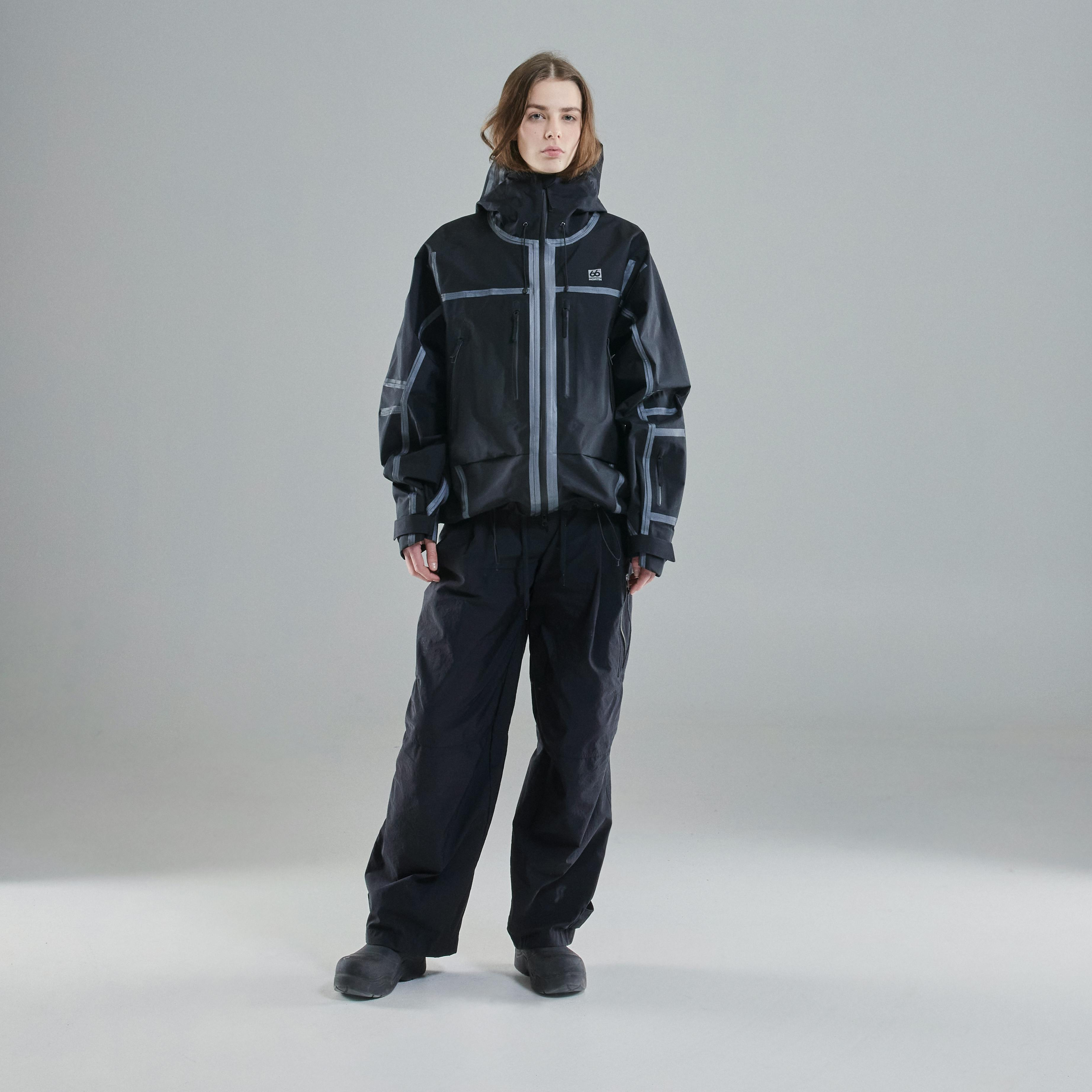 Ægisíða Black