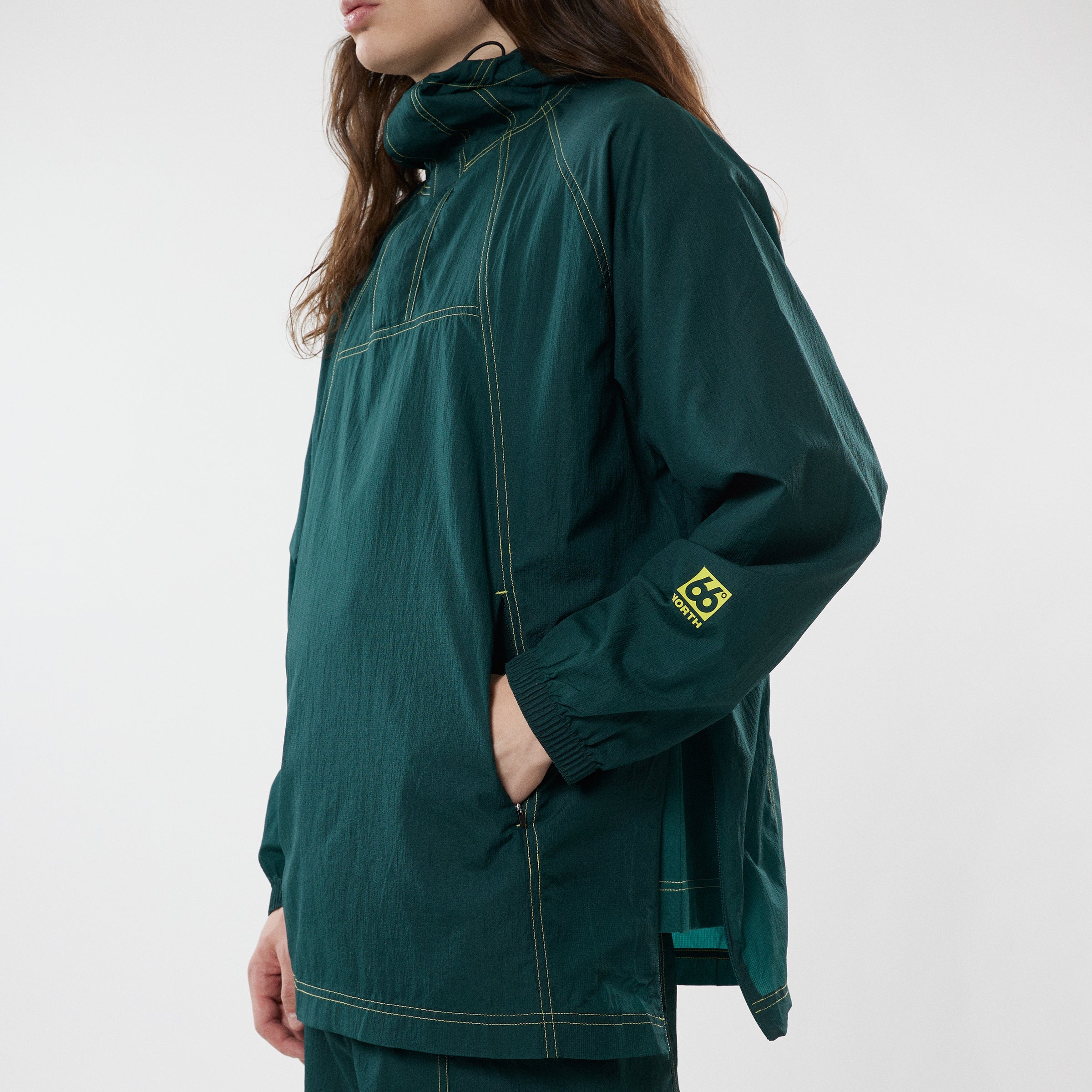 Raudasandur Anorak model-men