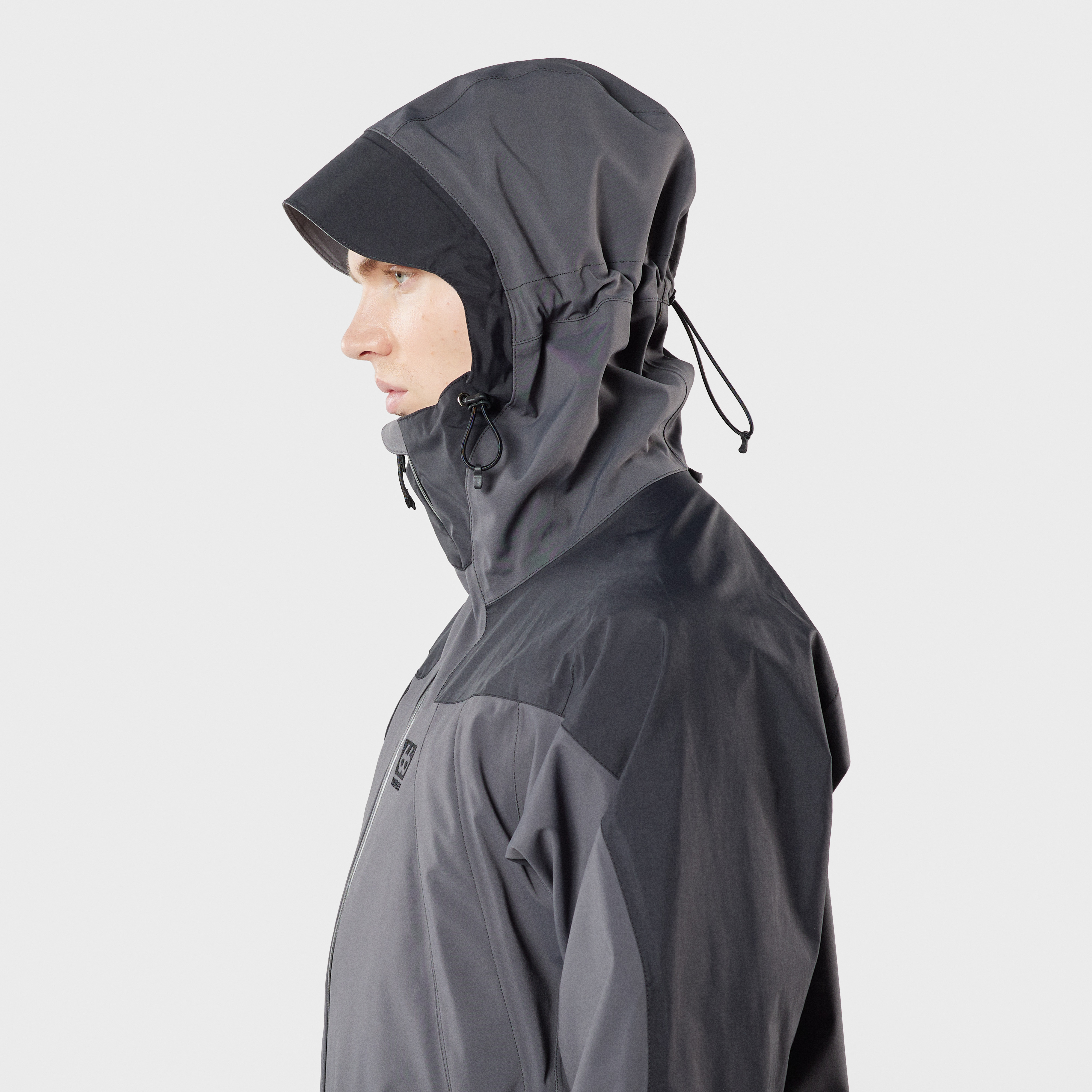 Dyngja Shell Jacket model-men [191cm / L]