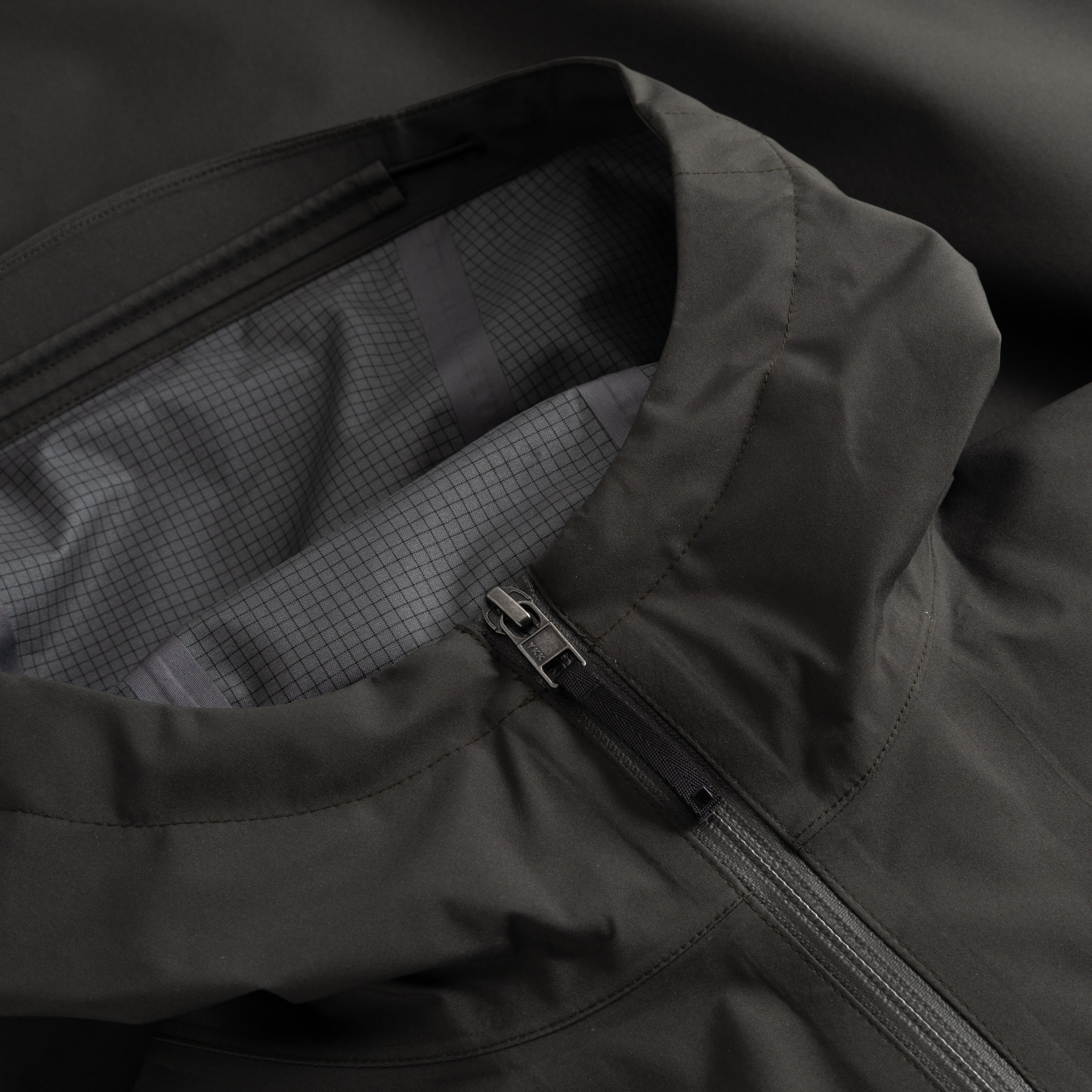 Men - Aðalvík Packable Rain Coat - Alpine Grimmia – 66°North