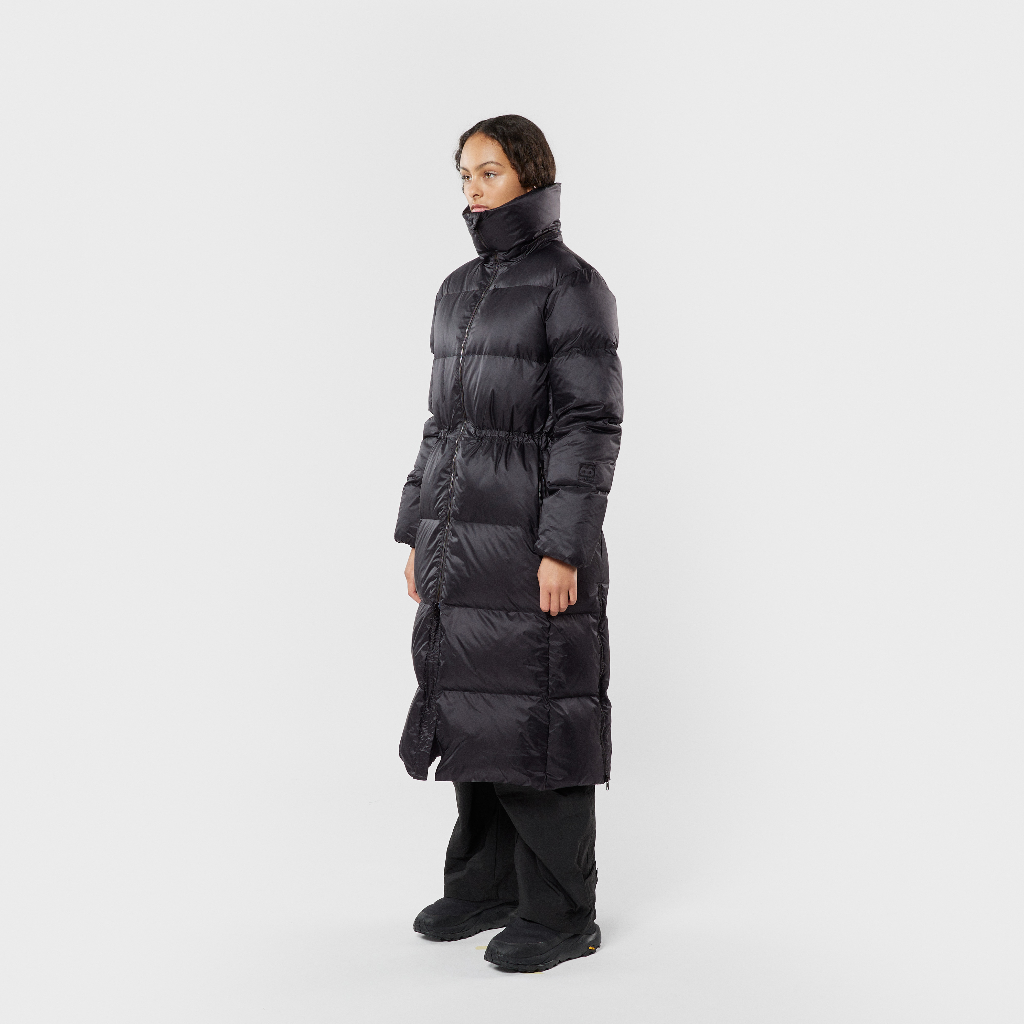 Women's Eldey Down Coat Dark Bay model-women