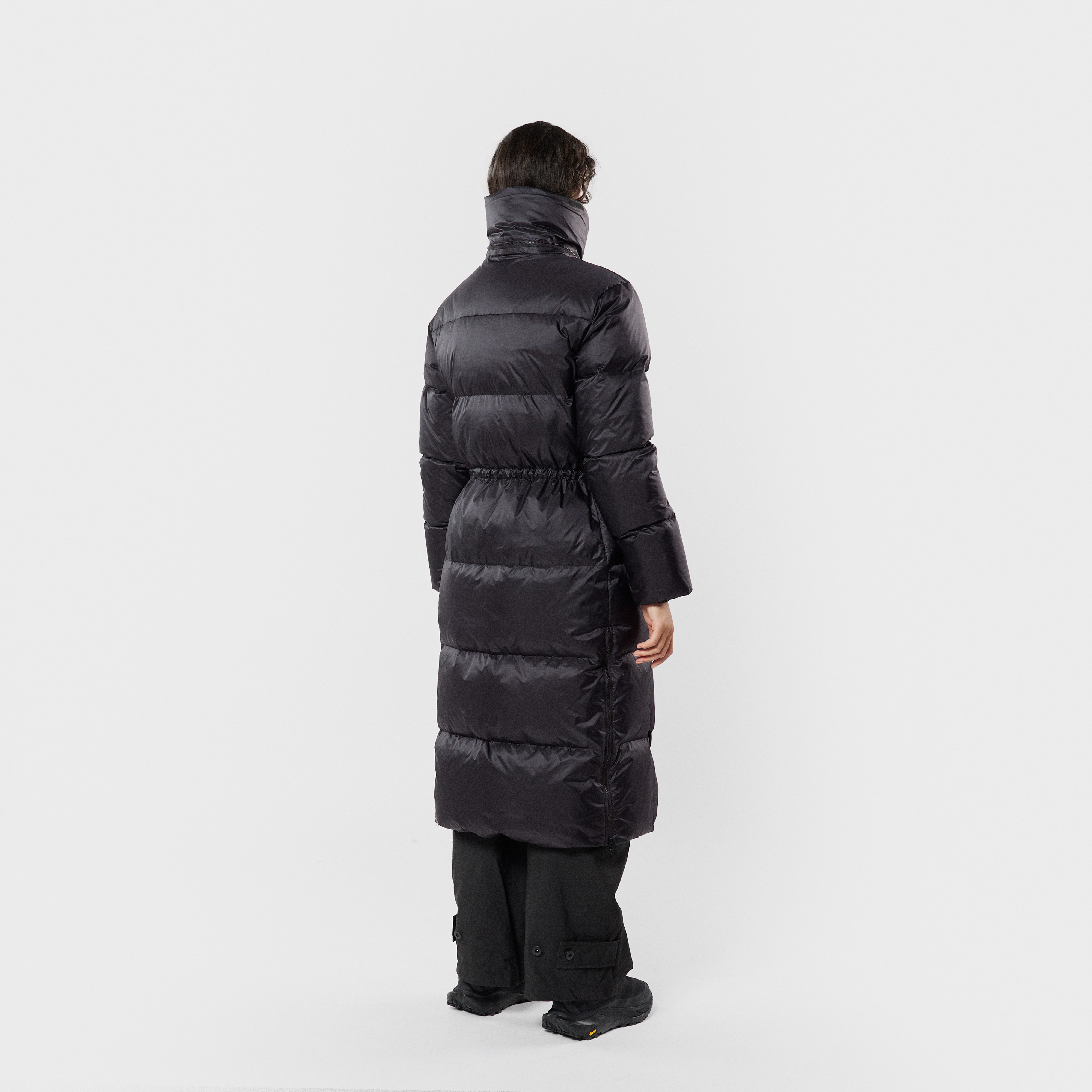 Women's Eldey Down Coat Dark Bay model-women
