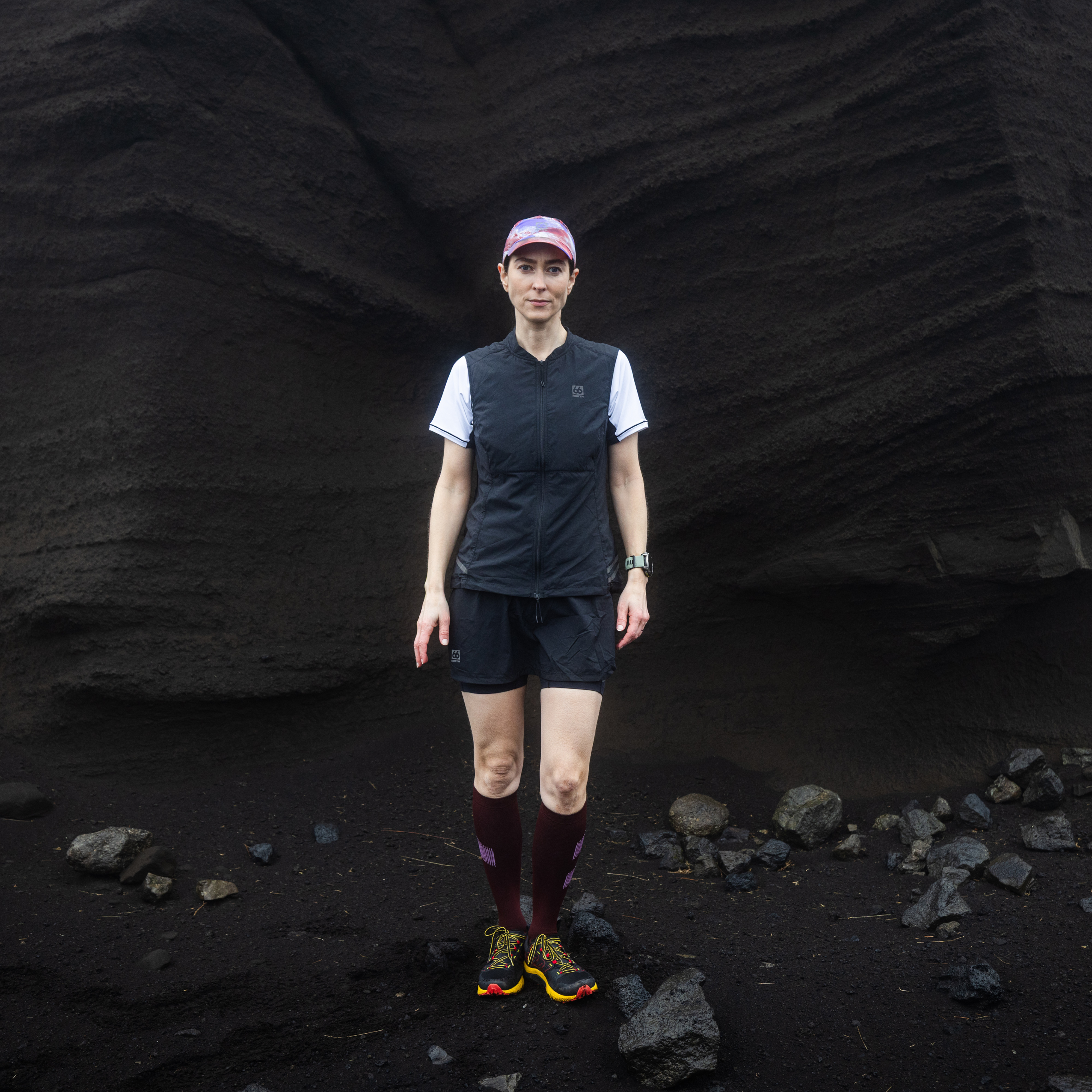Helgafell Black model-women
