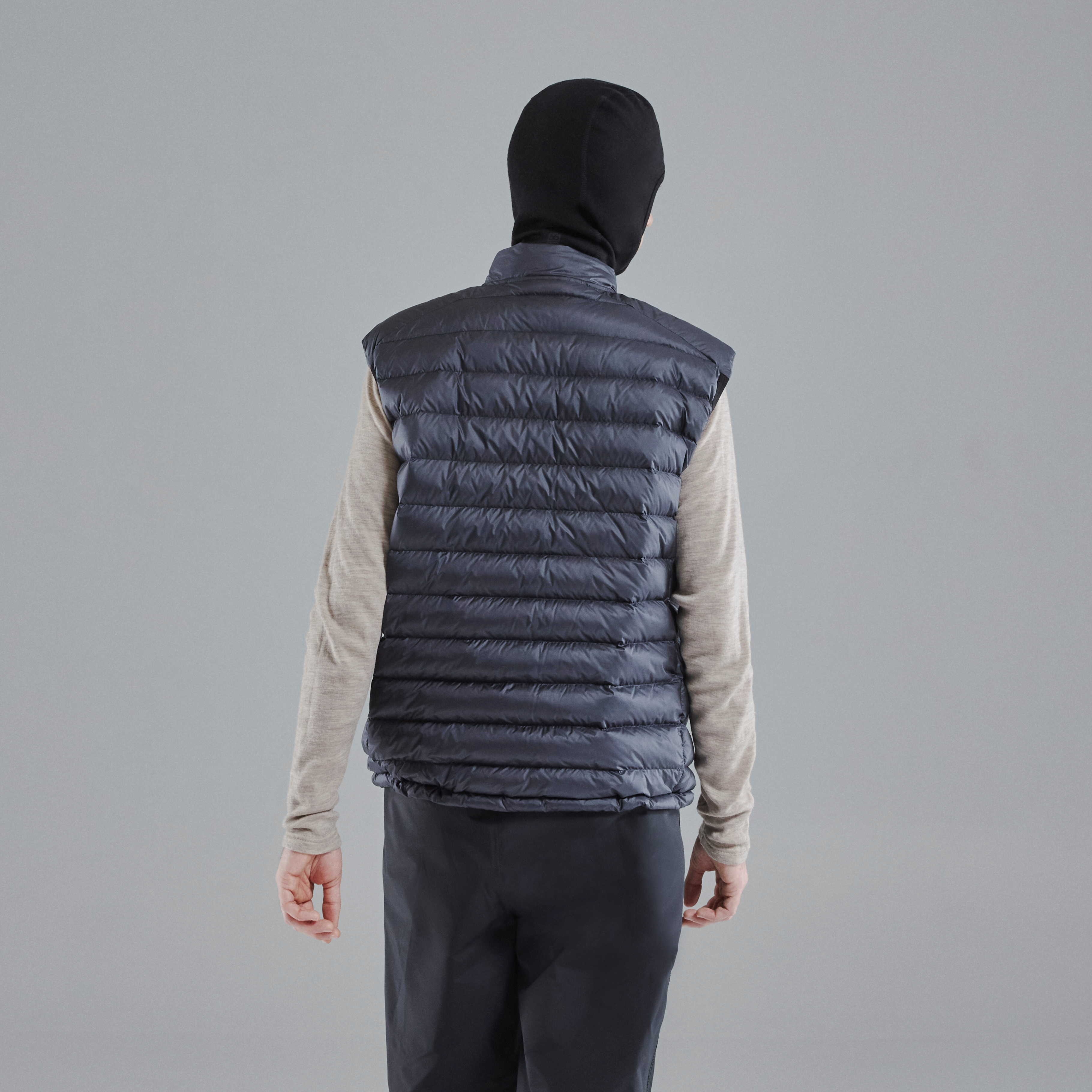 Keilir Down Vest model-men