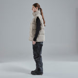 Dyngja Down Vest model-women