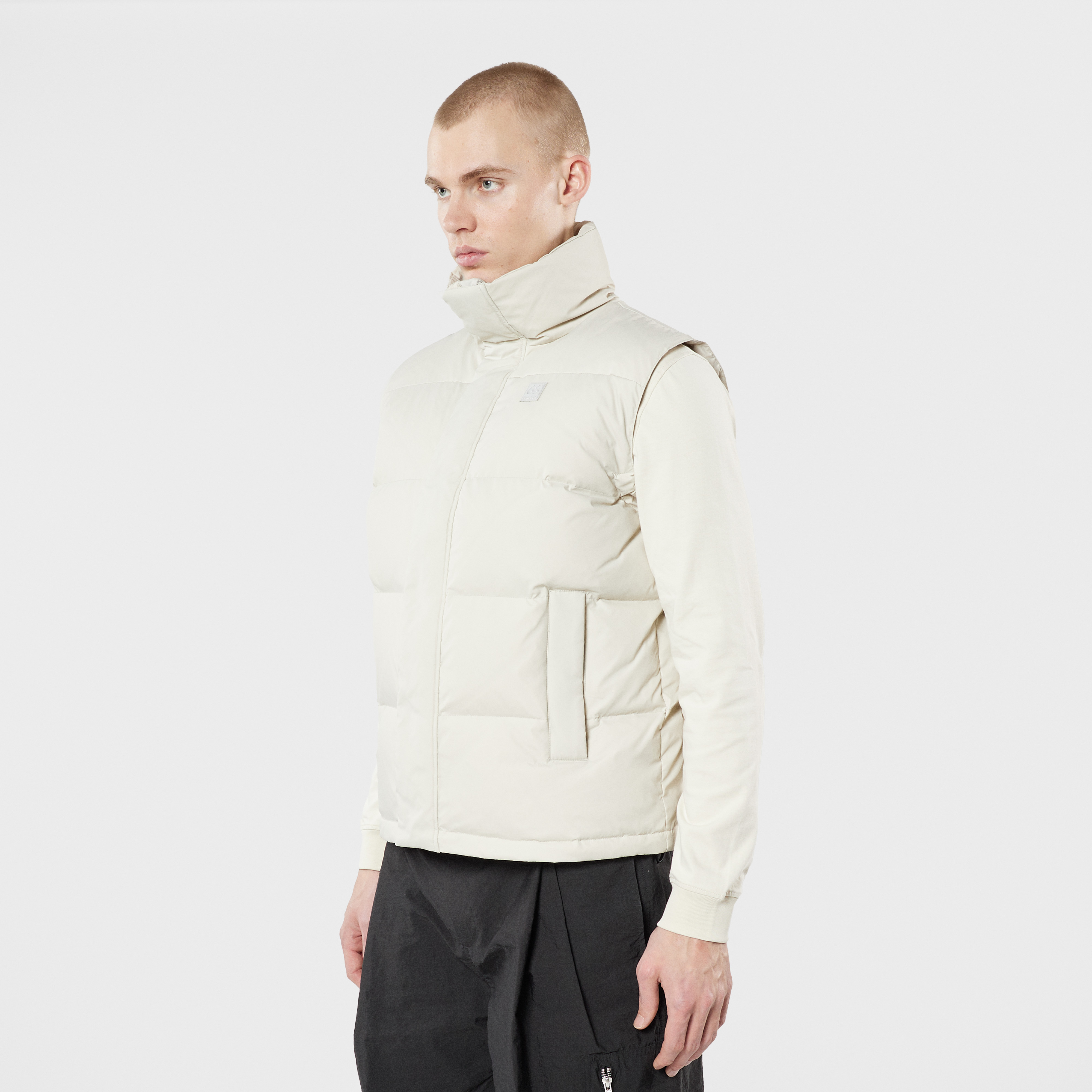 Dyngja model-men